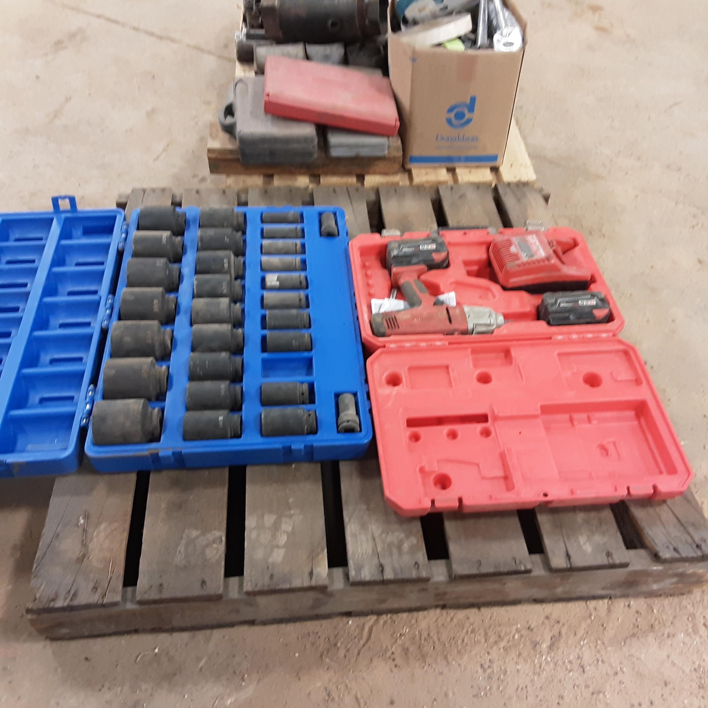 Milwaukee Impact And Gp Sockets Bigiron Auctions