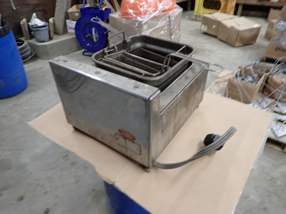 Vulcan-Hart EF18 Countertop Deep Fryer BigIron Auctions