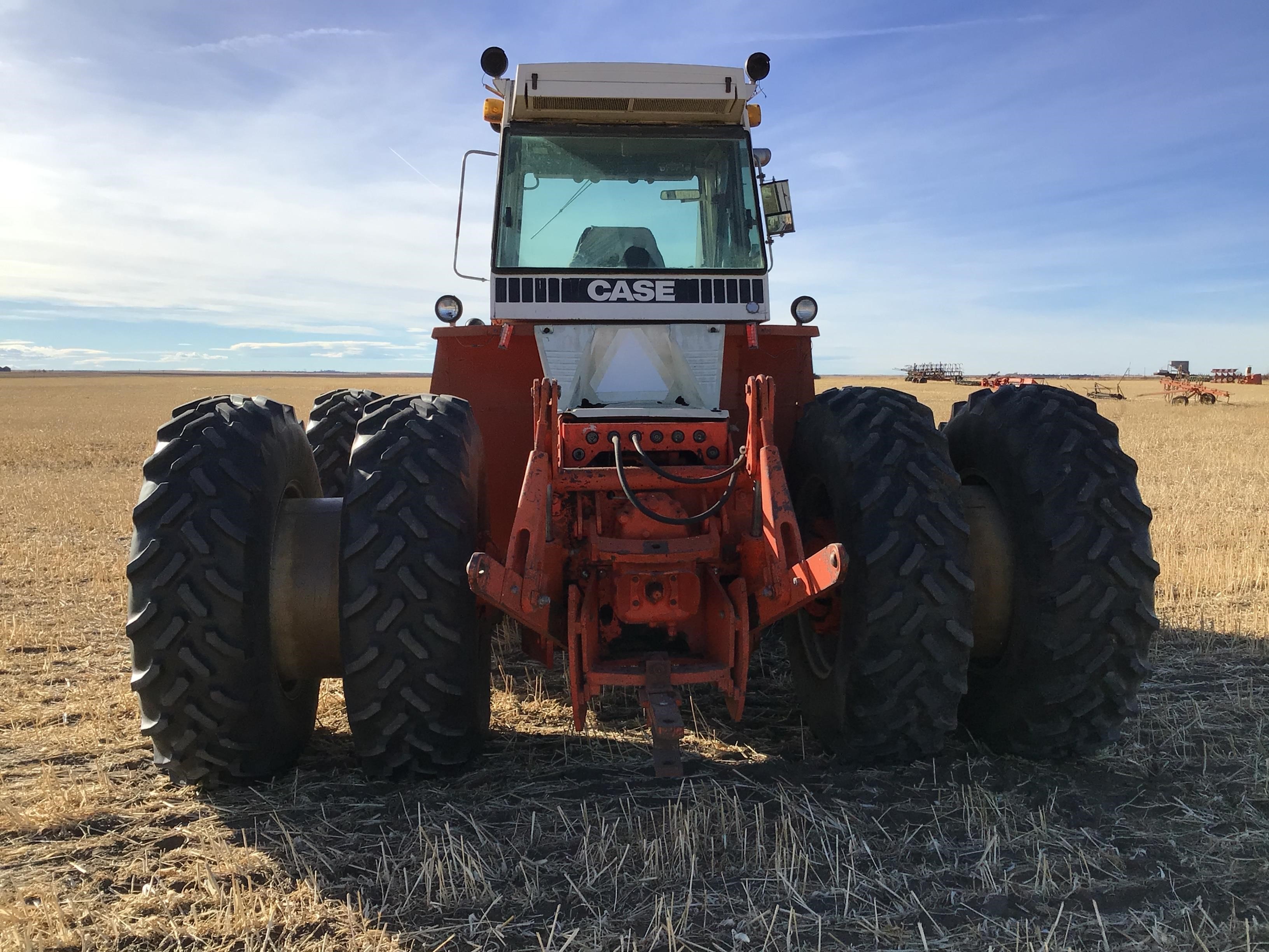 1981 Case 4890 4WD Tractor WBlade BigIron Auctions