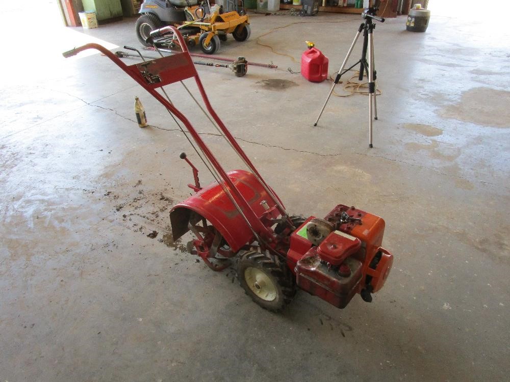 Troy Bilt Self-Propelled 16