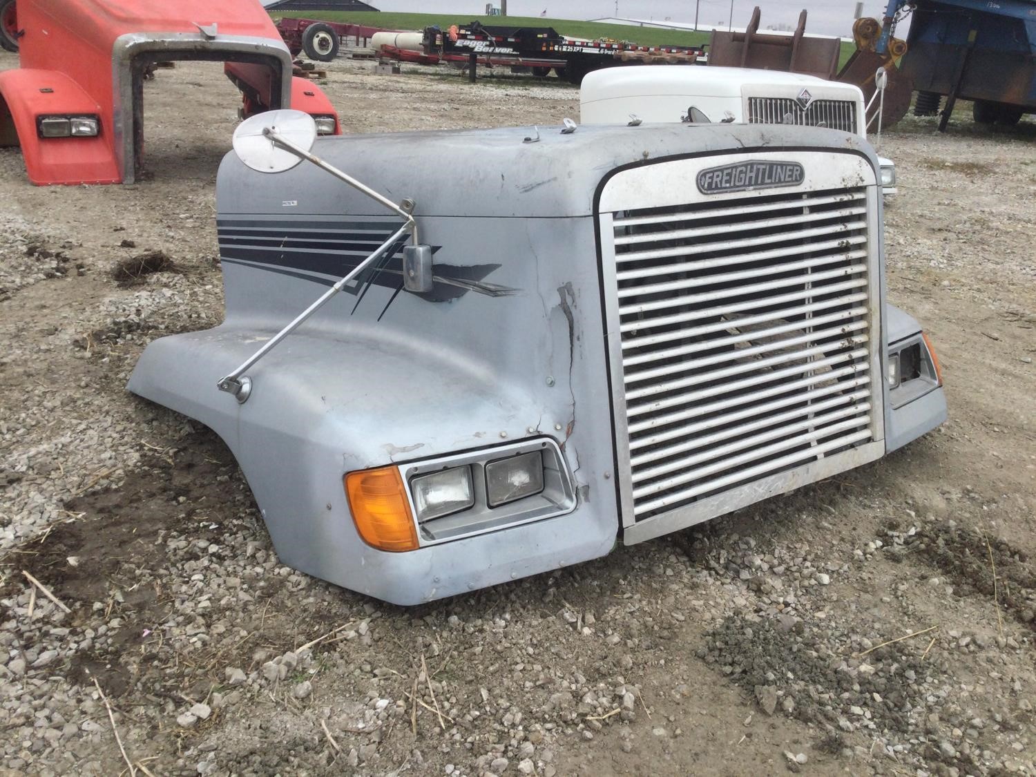 1998 freightliner fld120 hood