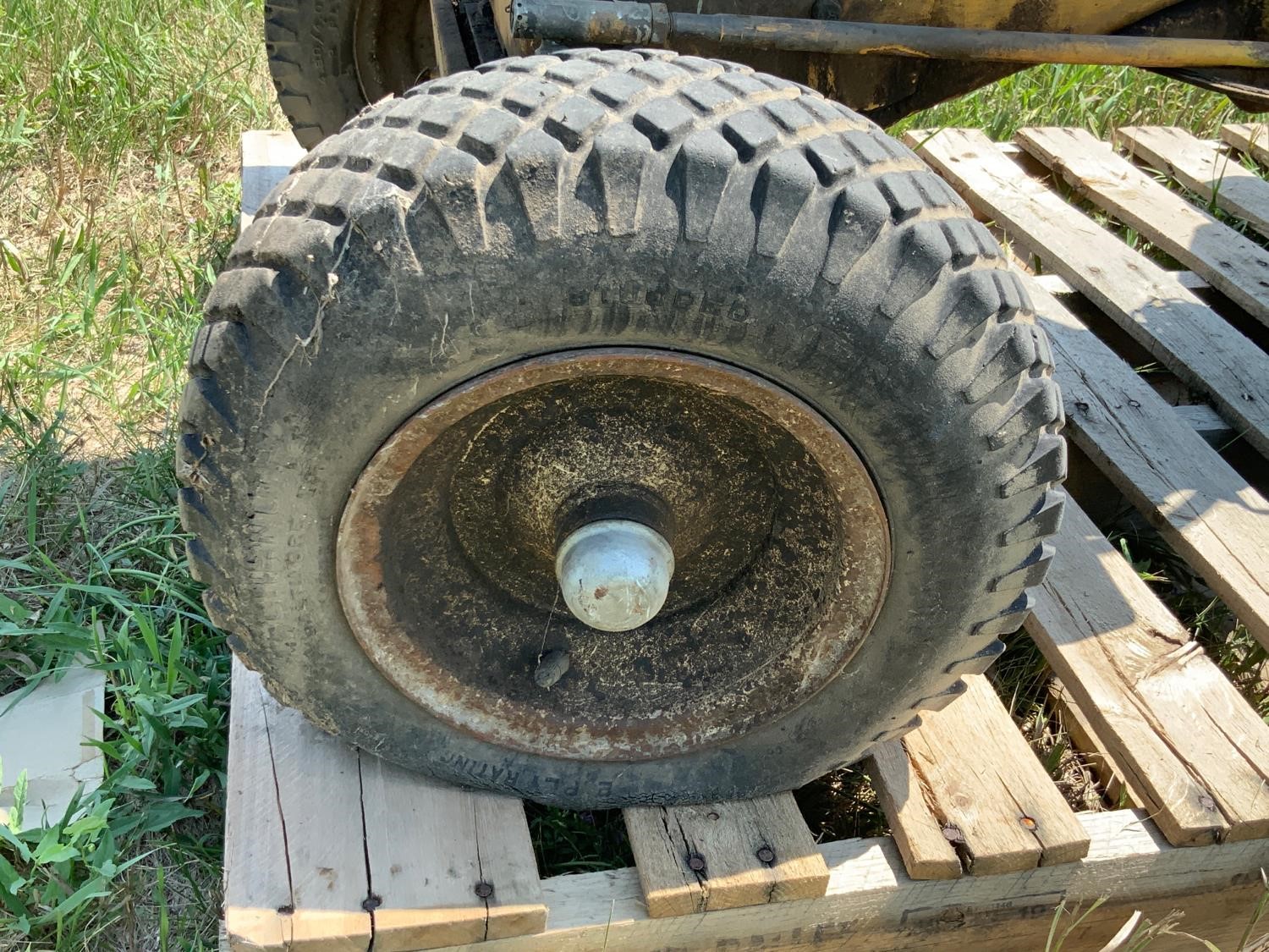 Allis-Chalmers Big Ten Lawn Tractor BigIron Auctions