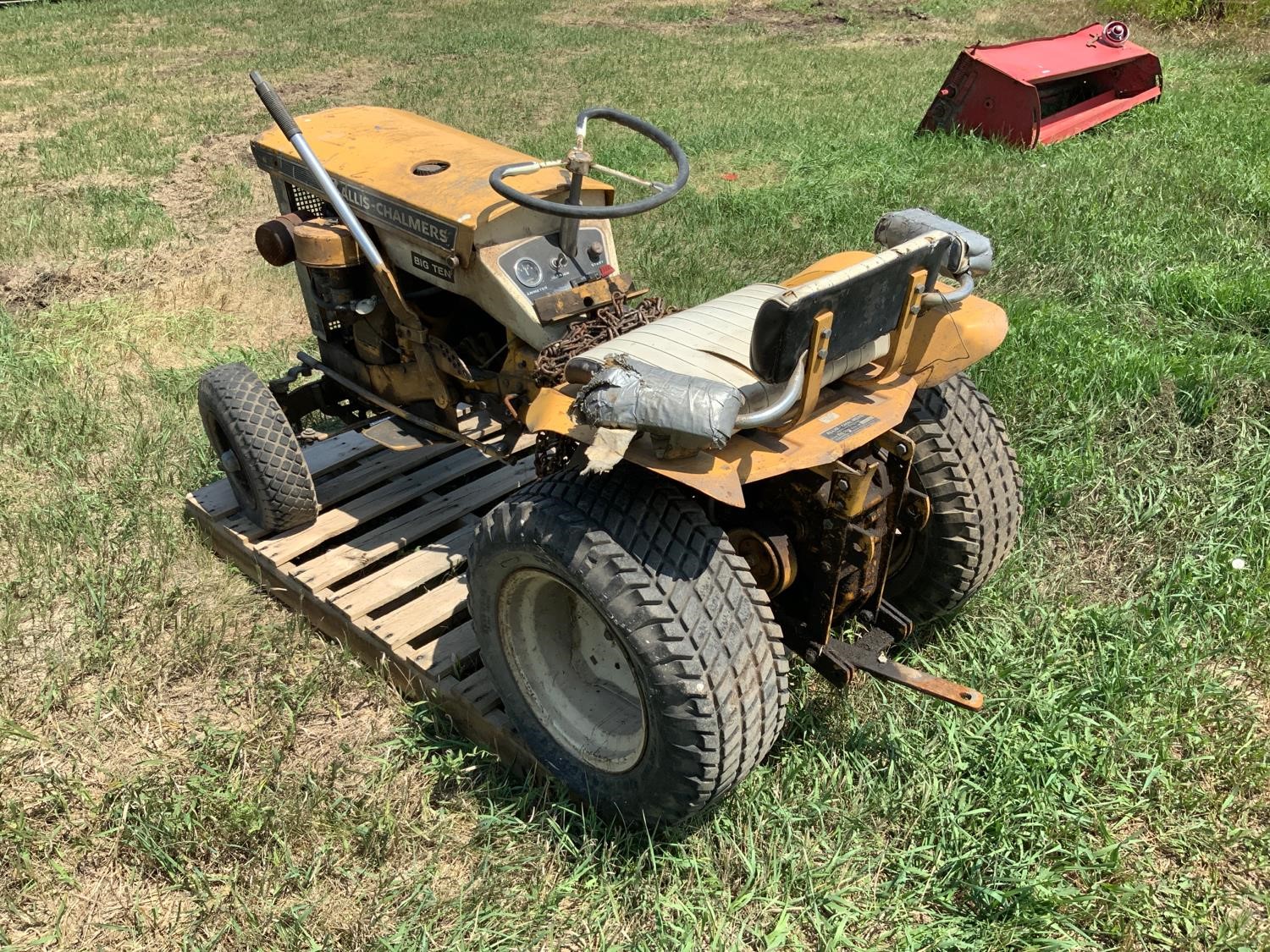 Allis-Chalmers Big Ten Lawn Tractor BigIron Auctions