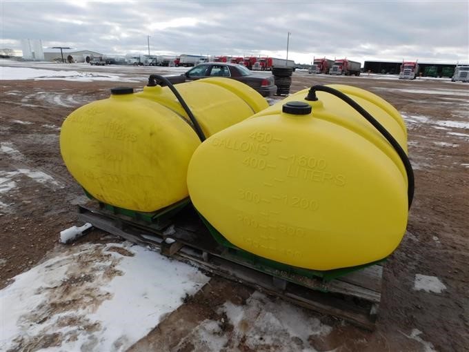 John Deere Elliptical Fertilizer Tanks Bigiron Auctions 1747