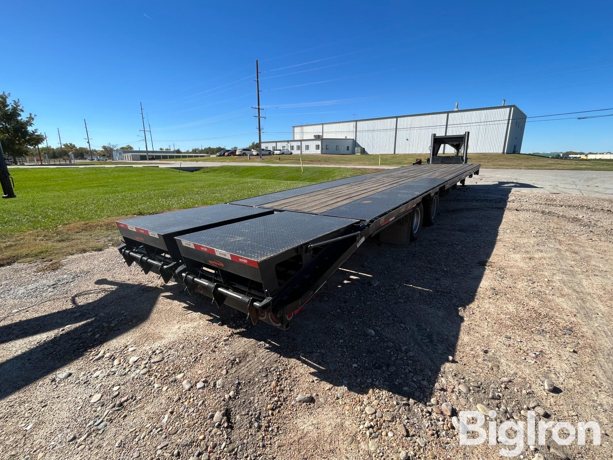 2022 Ranch King Gooseneck T/A Flatbed Trailer BigIron Auctions