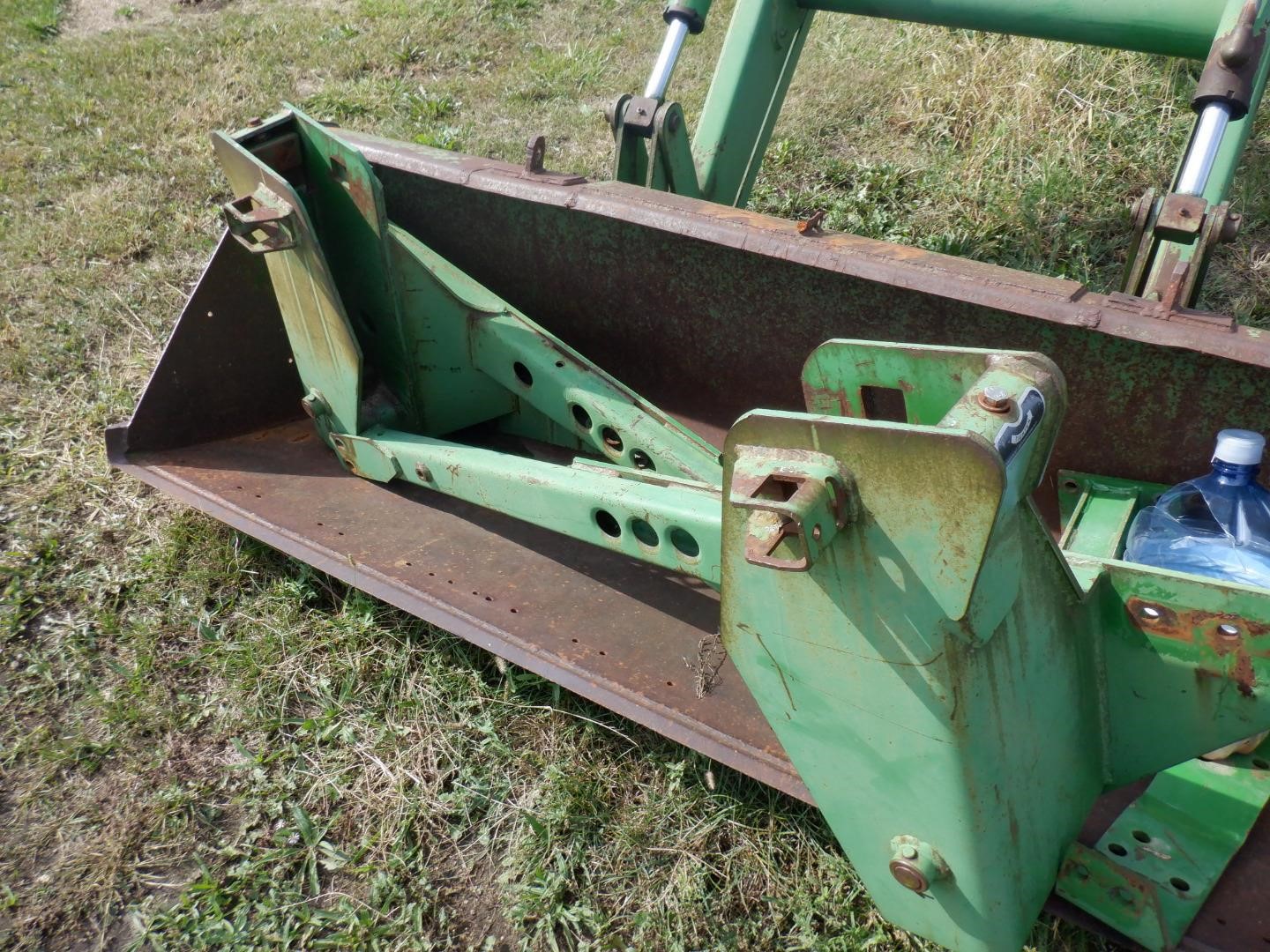 John Deere 265 Quick Attach Self-Leveling Tractor Mounted Loader ...