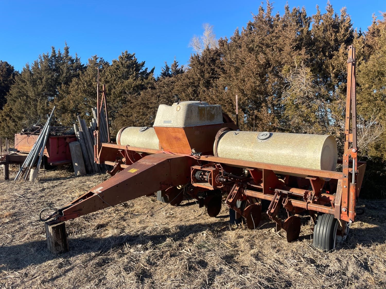 International 400 6 Row Planter BigIron Auctions   International4006rowplanter 2 Ad9cfea986dd47a7b0d24d0f37c2e0fe 