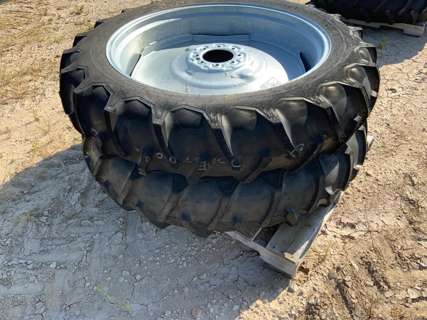 Firestone 11.2-38 Tires & Rims Bigiron Auctions