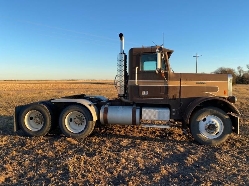 1980 Freightliner Flc120 12064 T Ta Truck Tractor Bigiron Auctions 8288