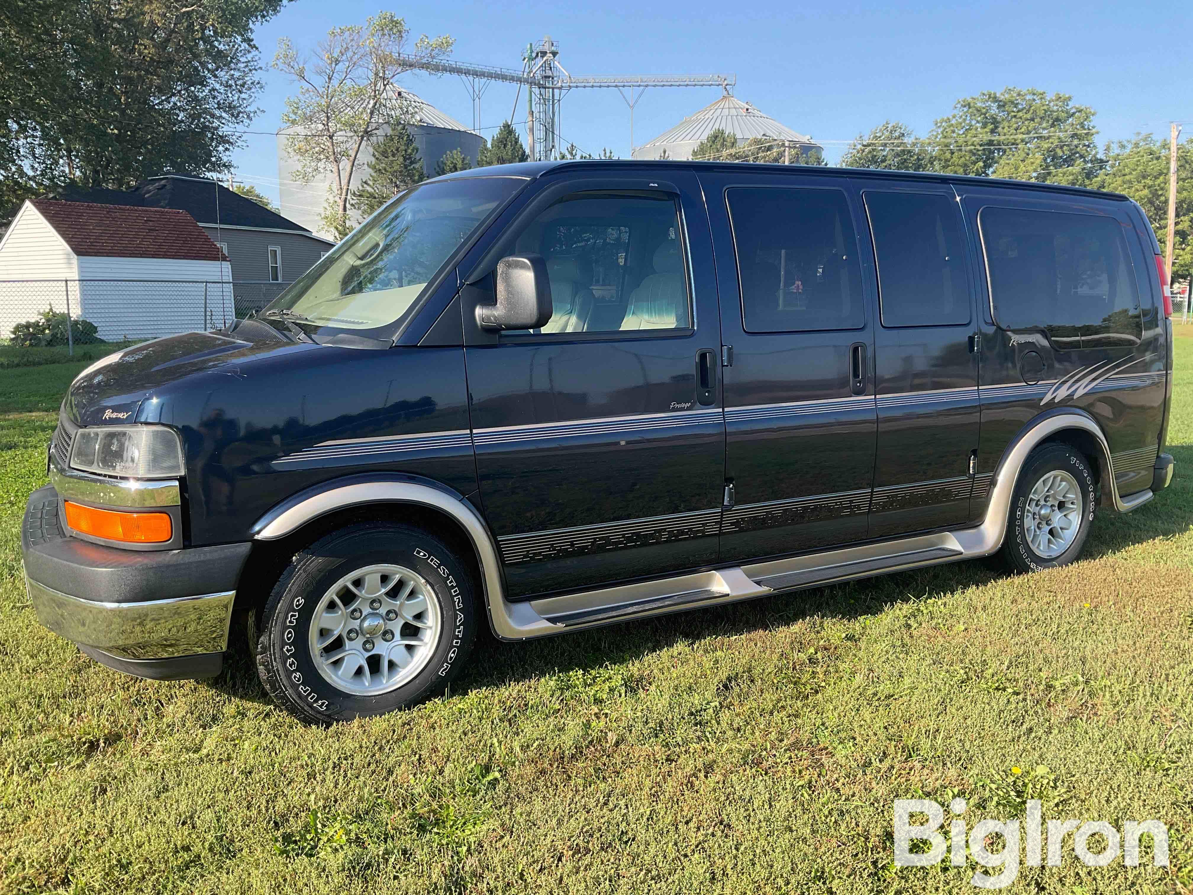 2005 chevy express conversion sales van