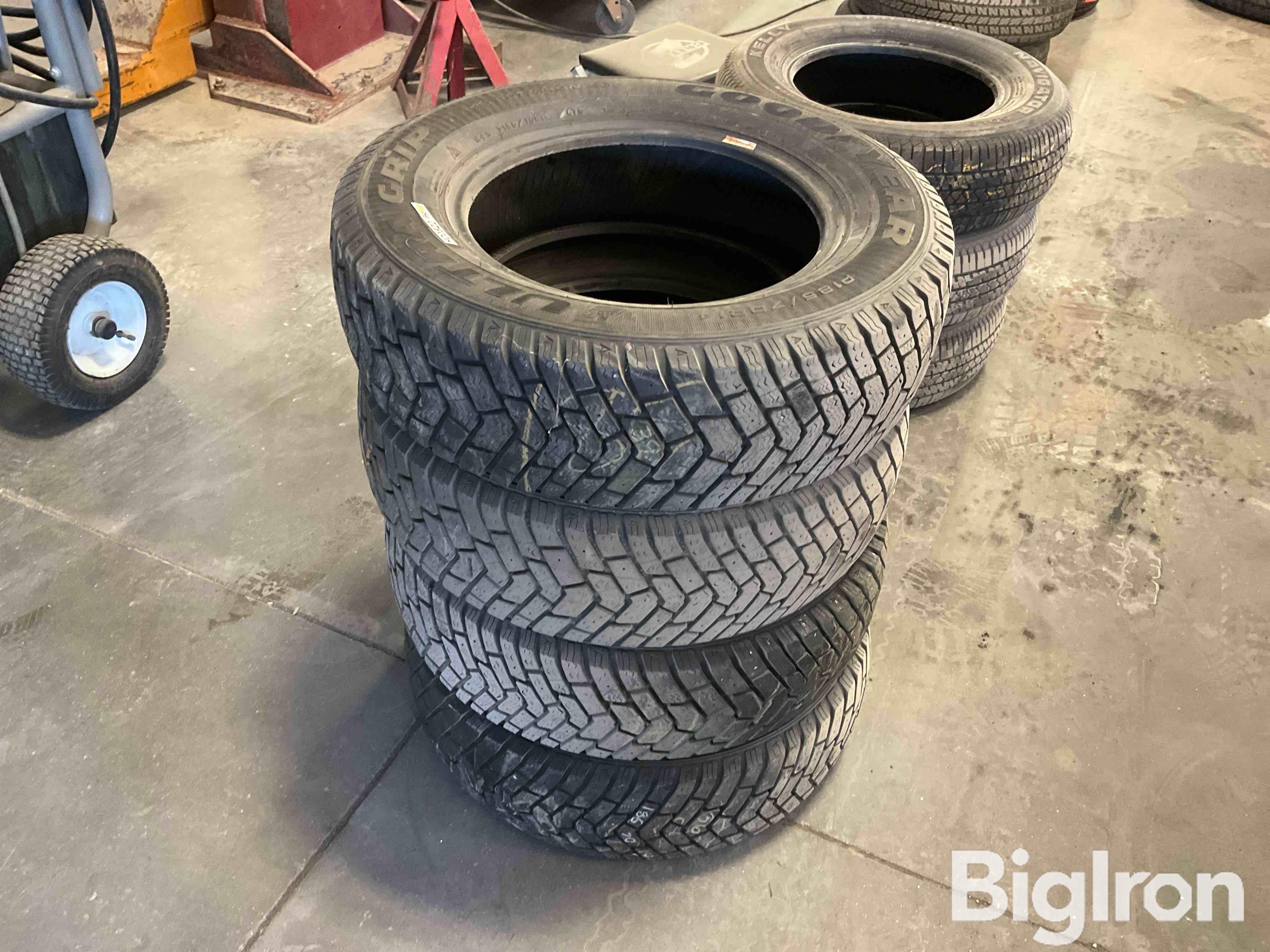 Goodyear P185 70r14 Tires Bigiron Auctions