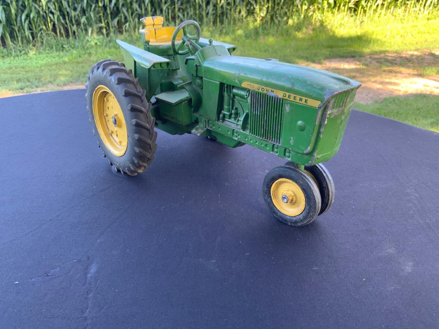 John Deere 1:16 Scale Tractor BigIron Auctions