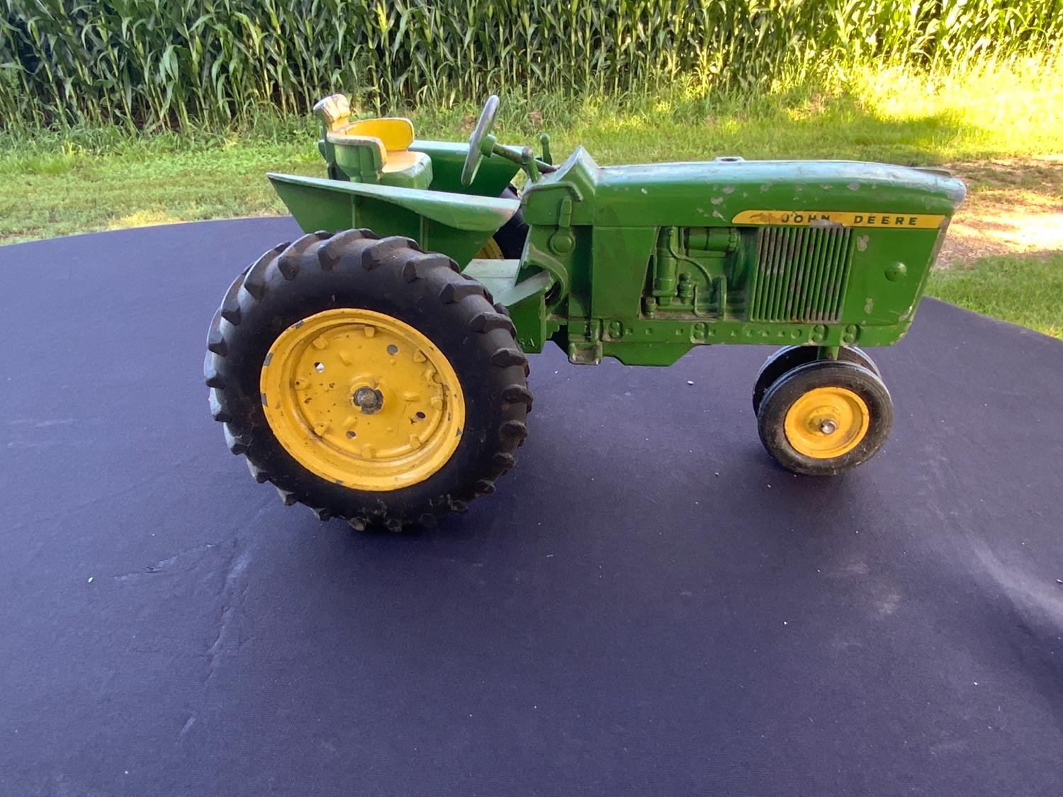 John Deere 1:16 Scale Tractor BigIron Auctions