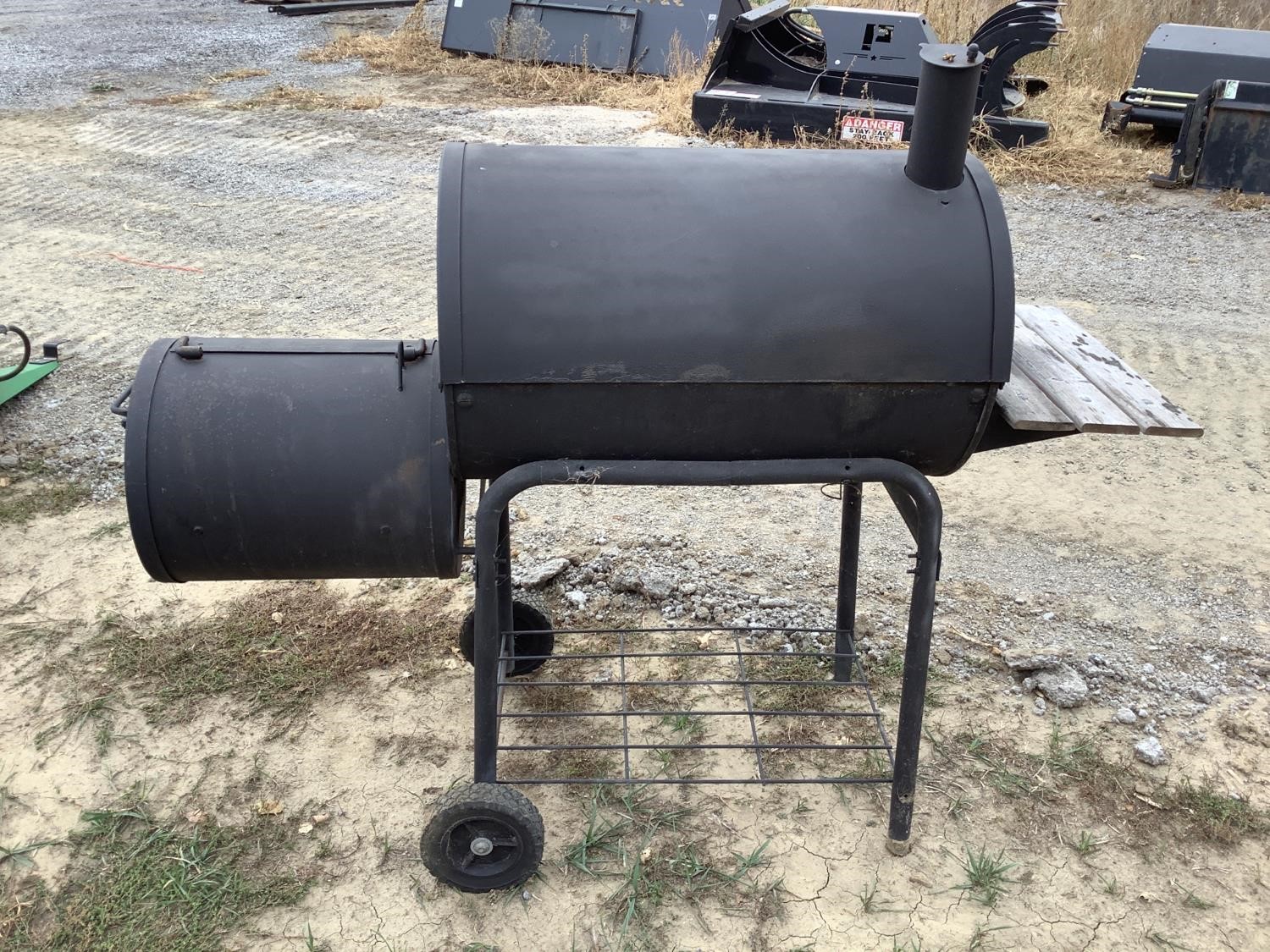 Char-Griller Smoker BigIron Auctions