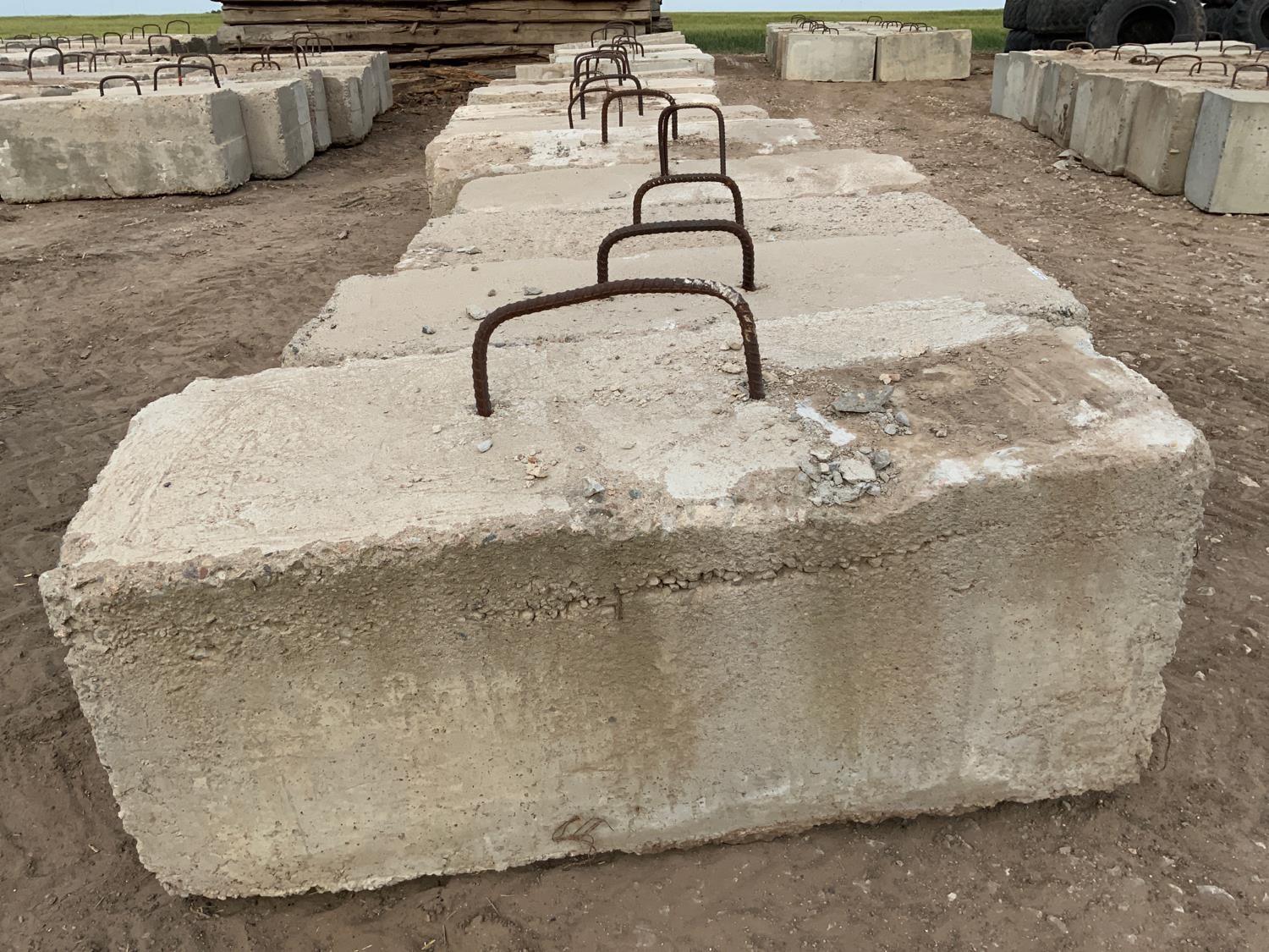 Concrete Barrier Blocks BigIron Auctions