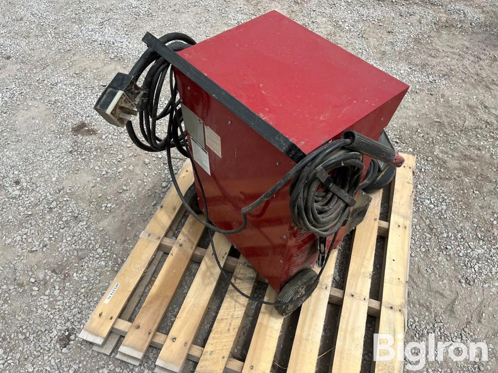 Century Five Star Ac Dc Heavy Duty Arc Welder Bigiron Auctions