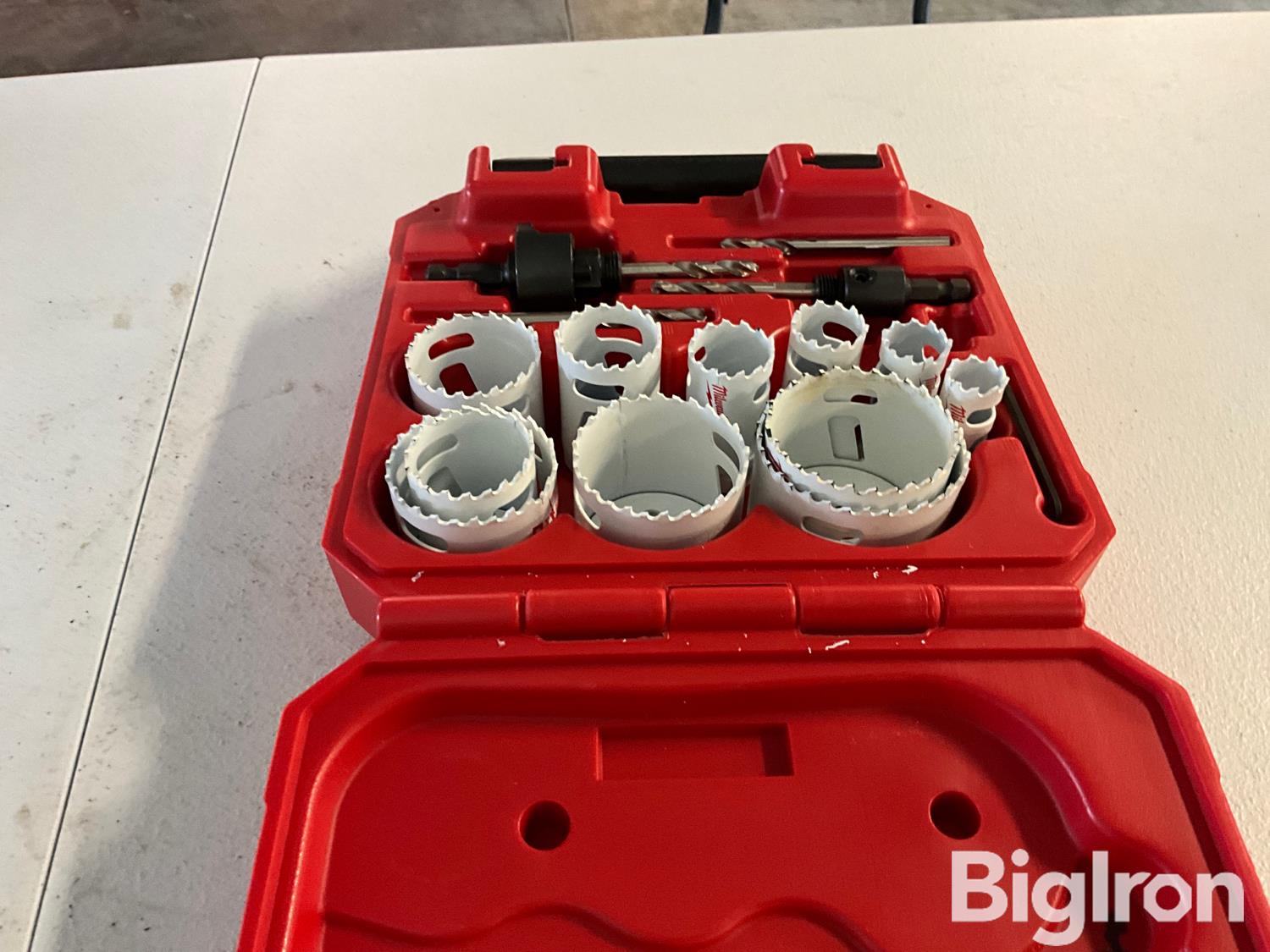 Milwaukee 3 4 2.5 Hole Saw Kit BigIron Auctions