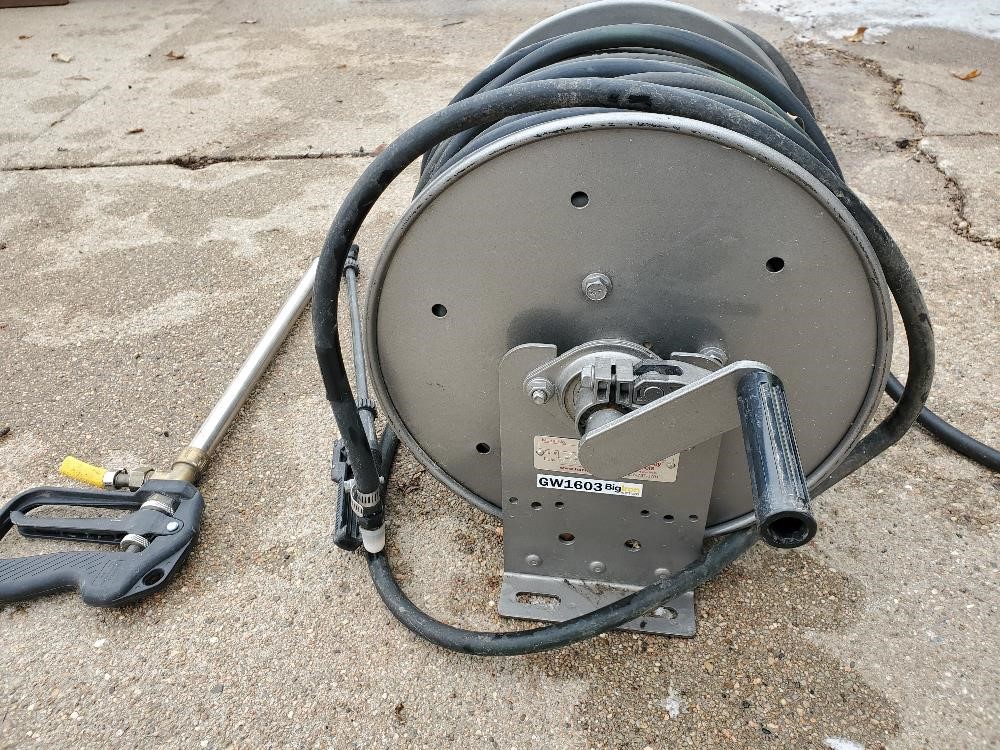 Hannay 1020-14-16 Compact Manual Hose Reel W/Hose BigIron Auctions