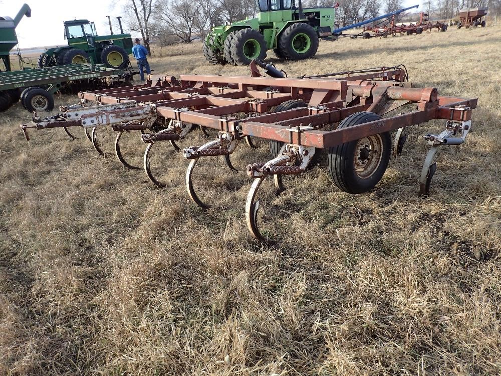 Wil-Rich 21' Chisel Plow W/Anhydrous Hitch BigIron Auctions