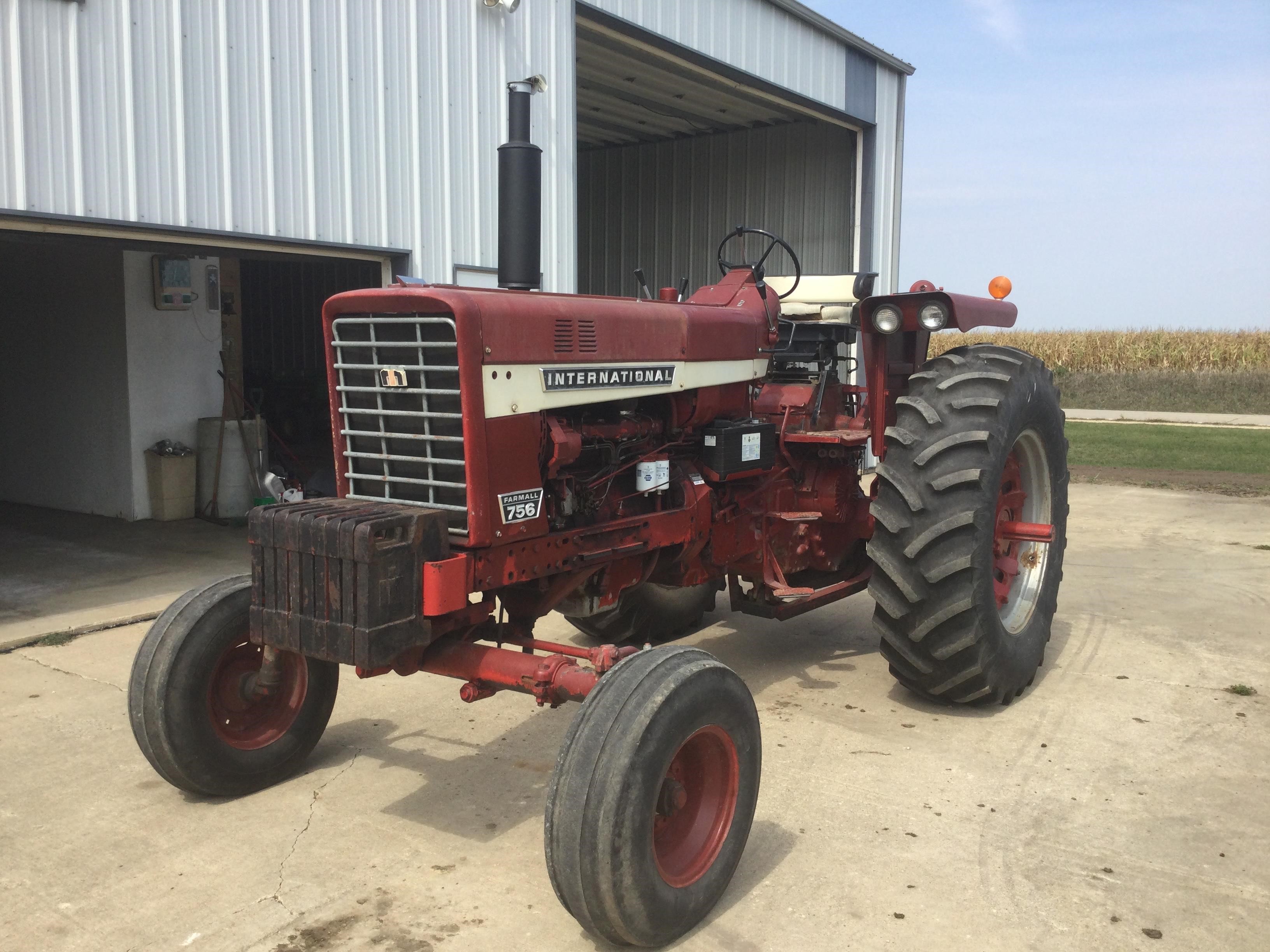 1968 International 756 2WD Tractor BigIron Auctions