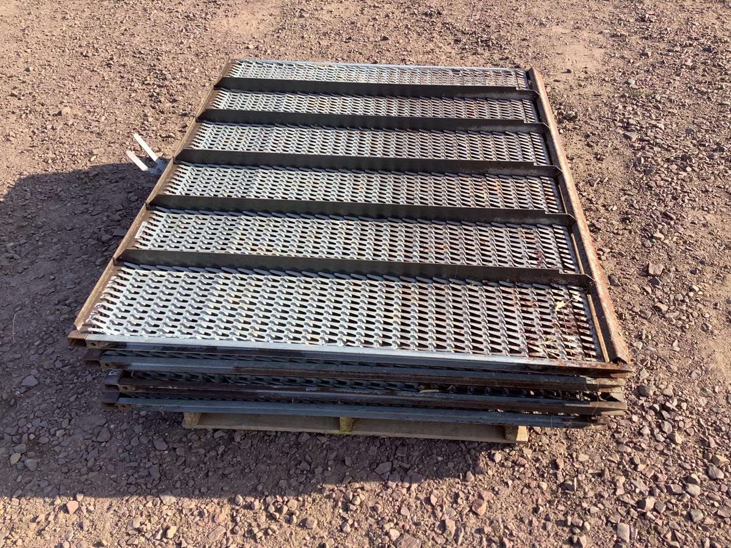 Gleaner R62 Sieves BigIron Auctions