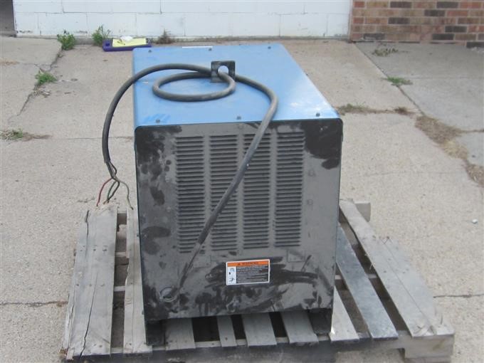 Miller Delta Weld 452 Welder/Generator BigIron Auctions