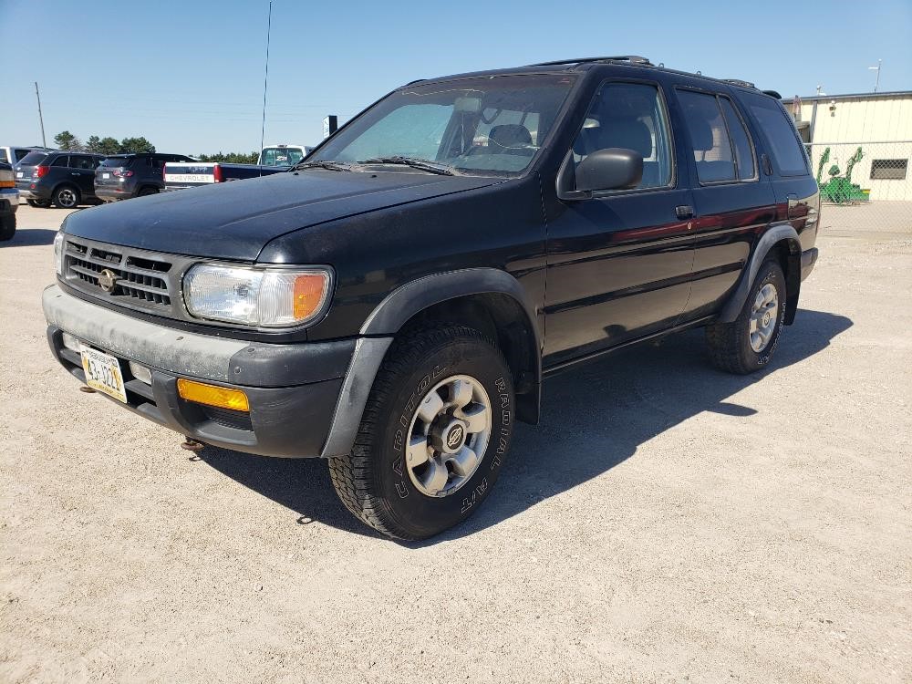 1996 nissan pathfinder 4x4