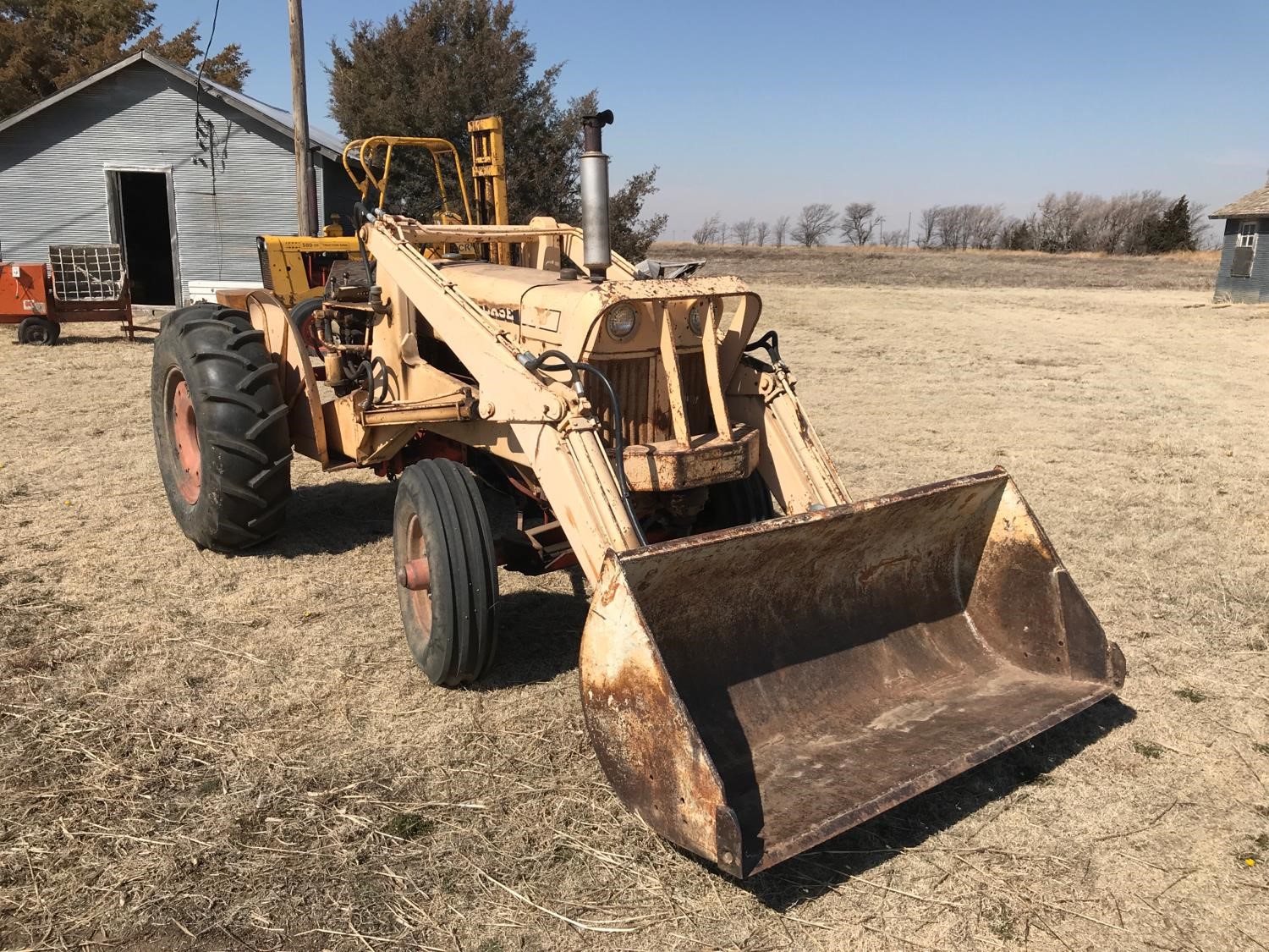 Case 530 2wd Tractor W Loader Bigiron Auctions