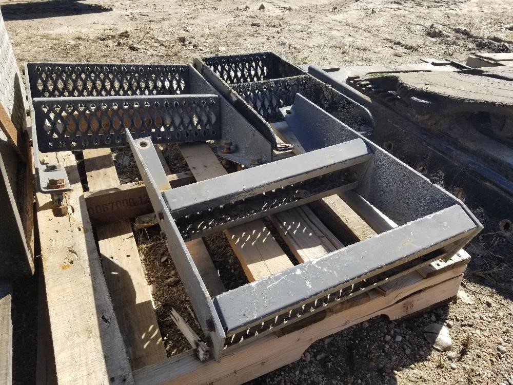 Truck Side Toolbox And Steps BigIron Auctions