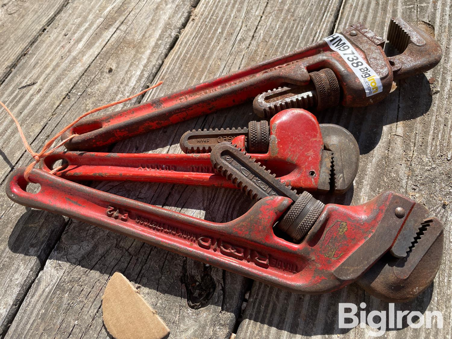 Regular And Angle Pipe Wrenches Bigiron Auctions