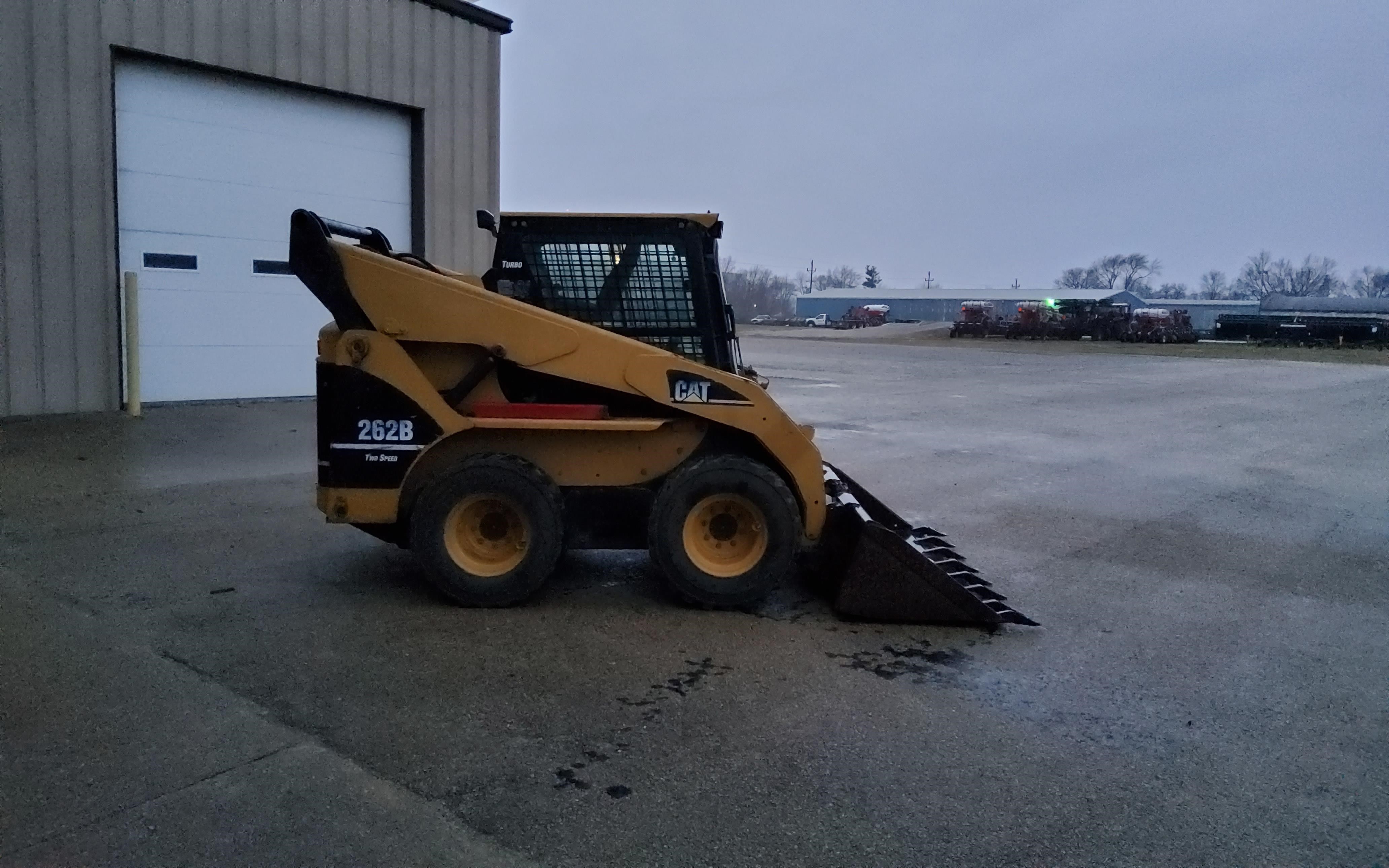 2004 Caterpillar 262B Skid Steer BigIron Auctions