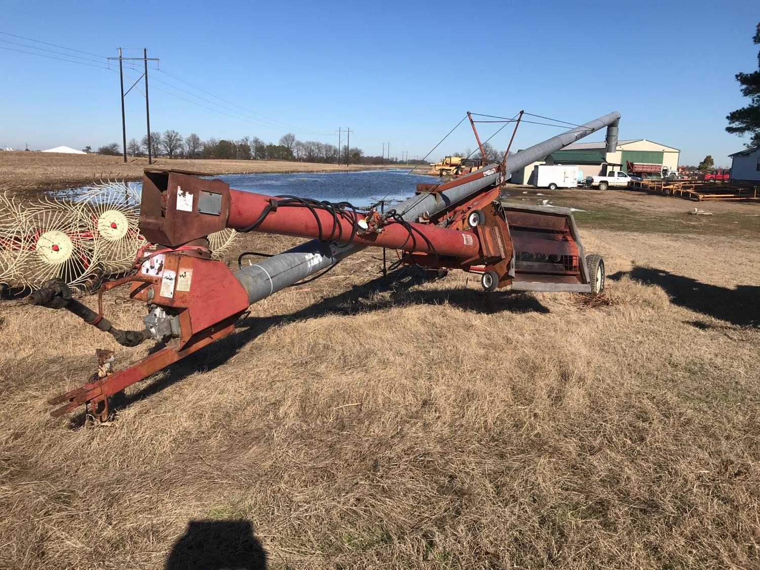 Hutchinson 1048 Swing Away Transfer Auger BigIron Auctions