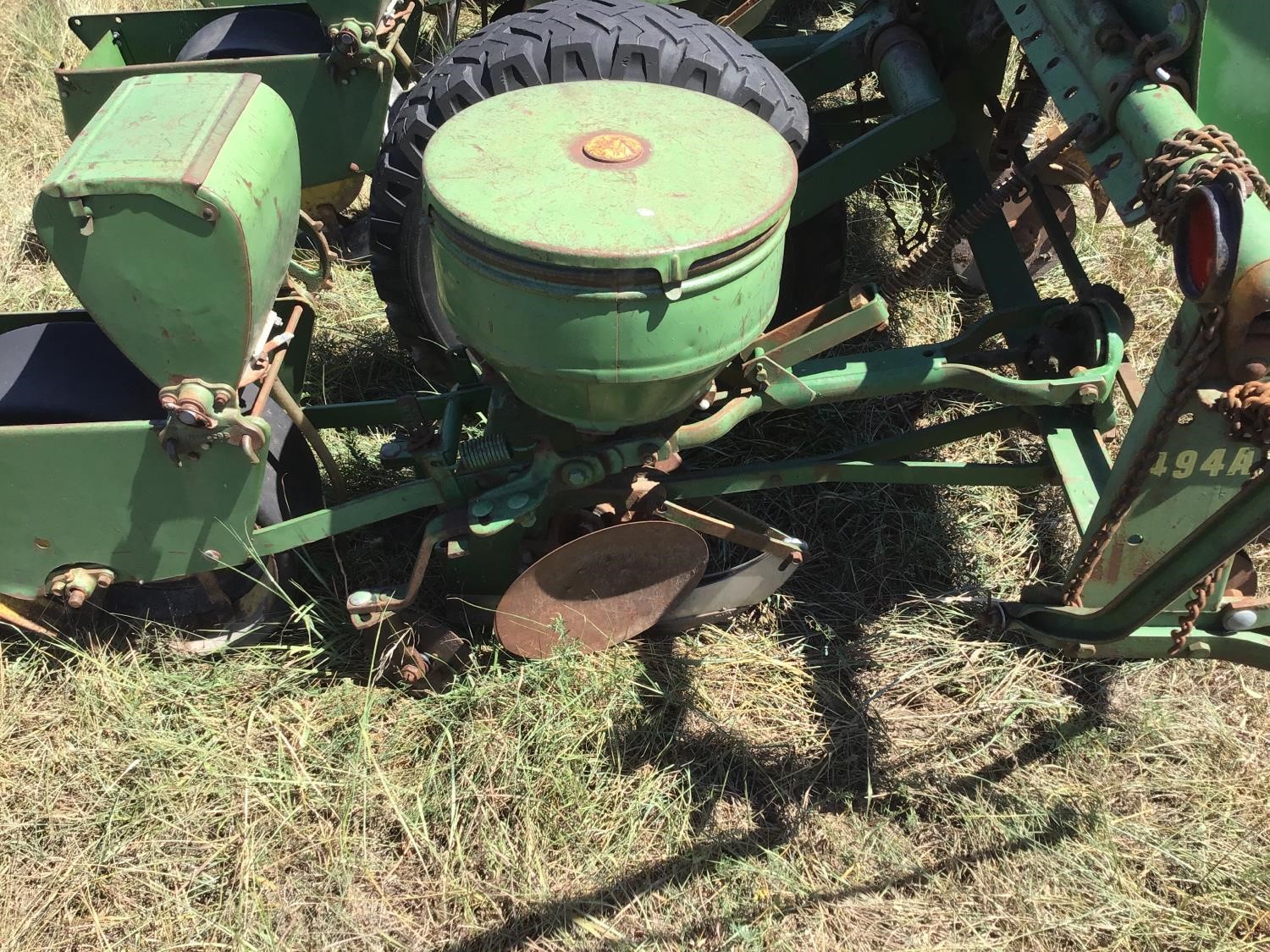 John Deere 494a 4 Row Planter Bigiron Auctions 1357