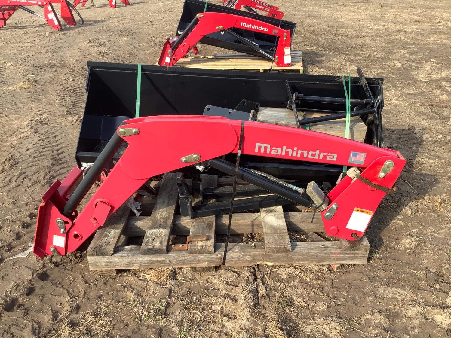 Mahindra 120 Loader W/74” Bucket BigIron Auctions