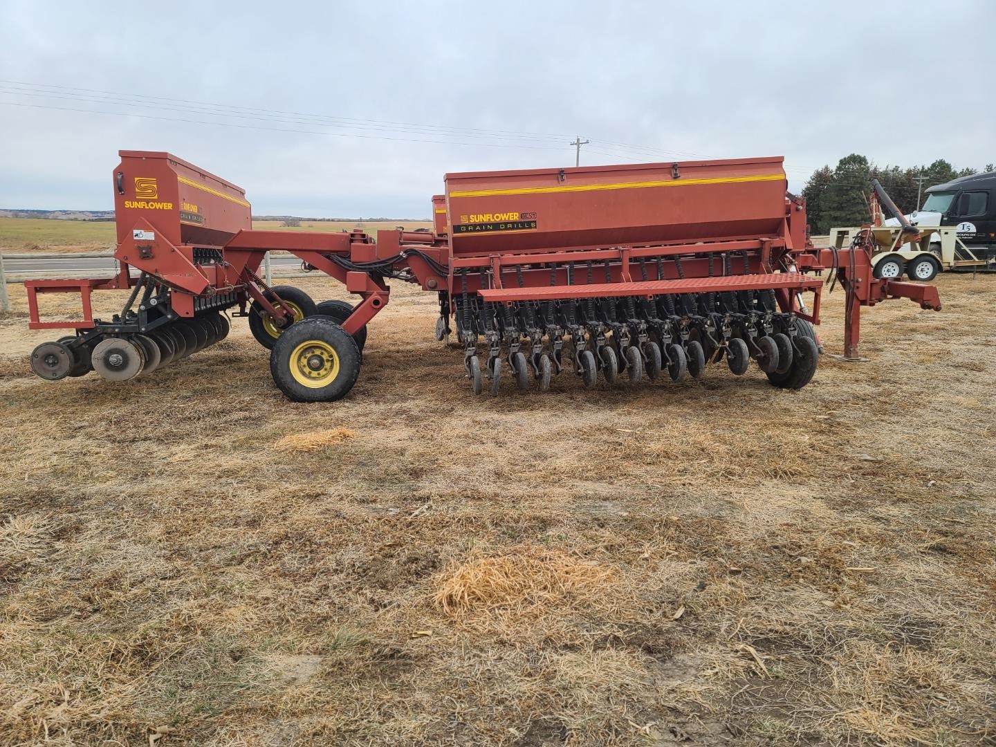 Sunflower 9430-30 Front Fold Grain Drill BigIron Auctions