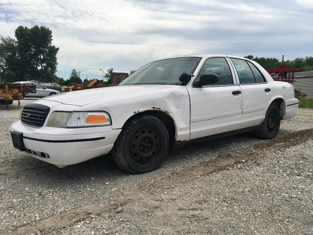 2000 ford crown victoria