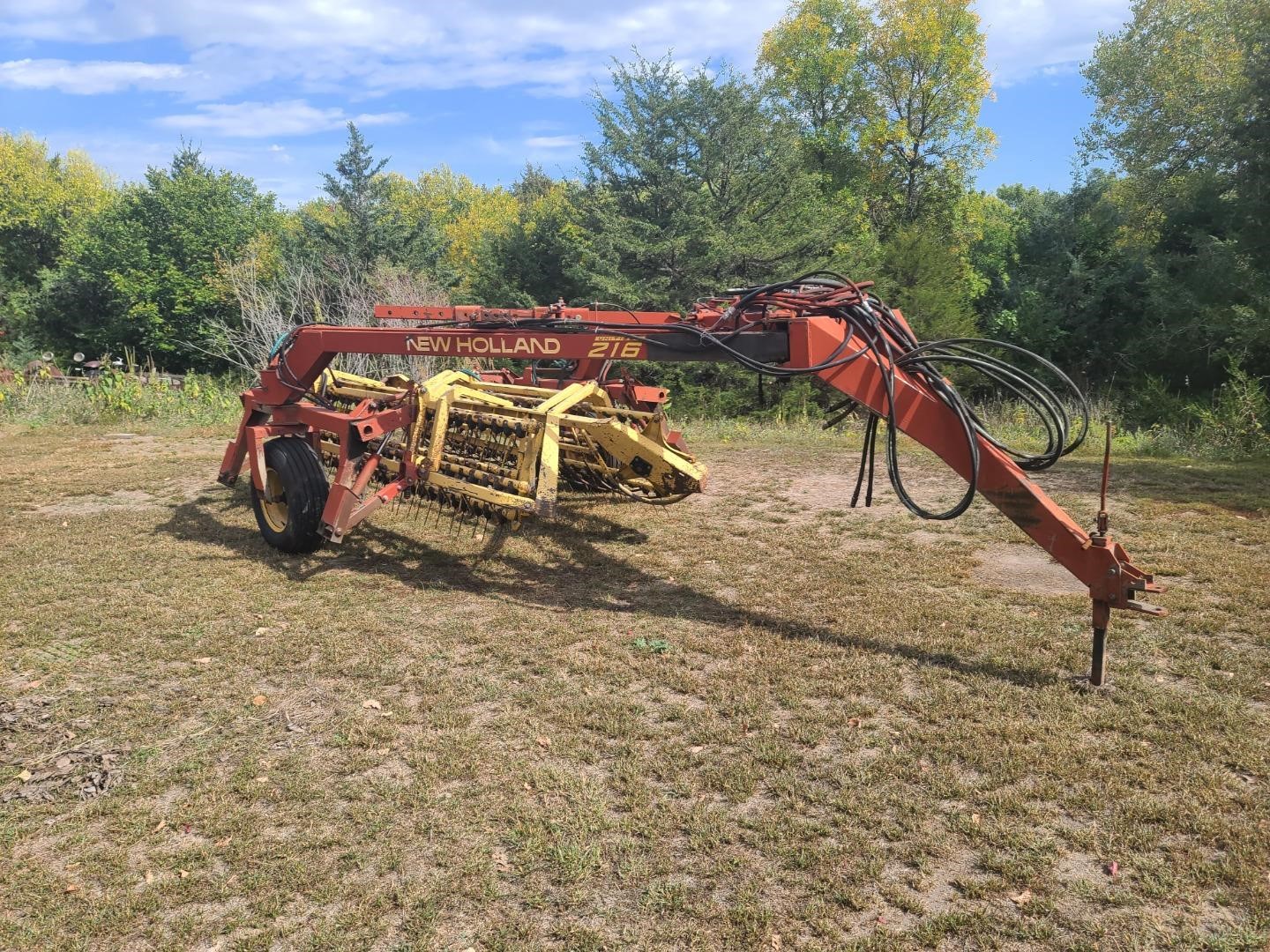 New Holland Unitized 216 Hydraulic Wheel Rake BigIron Auctions