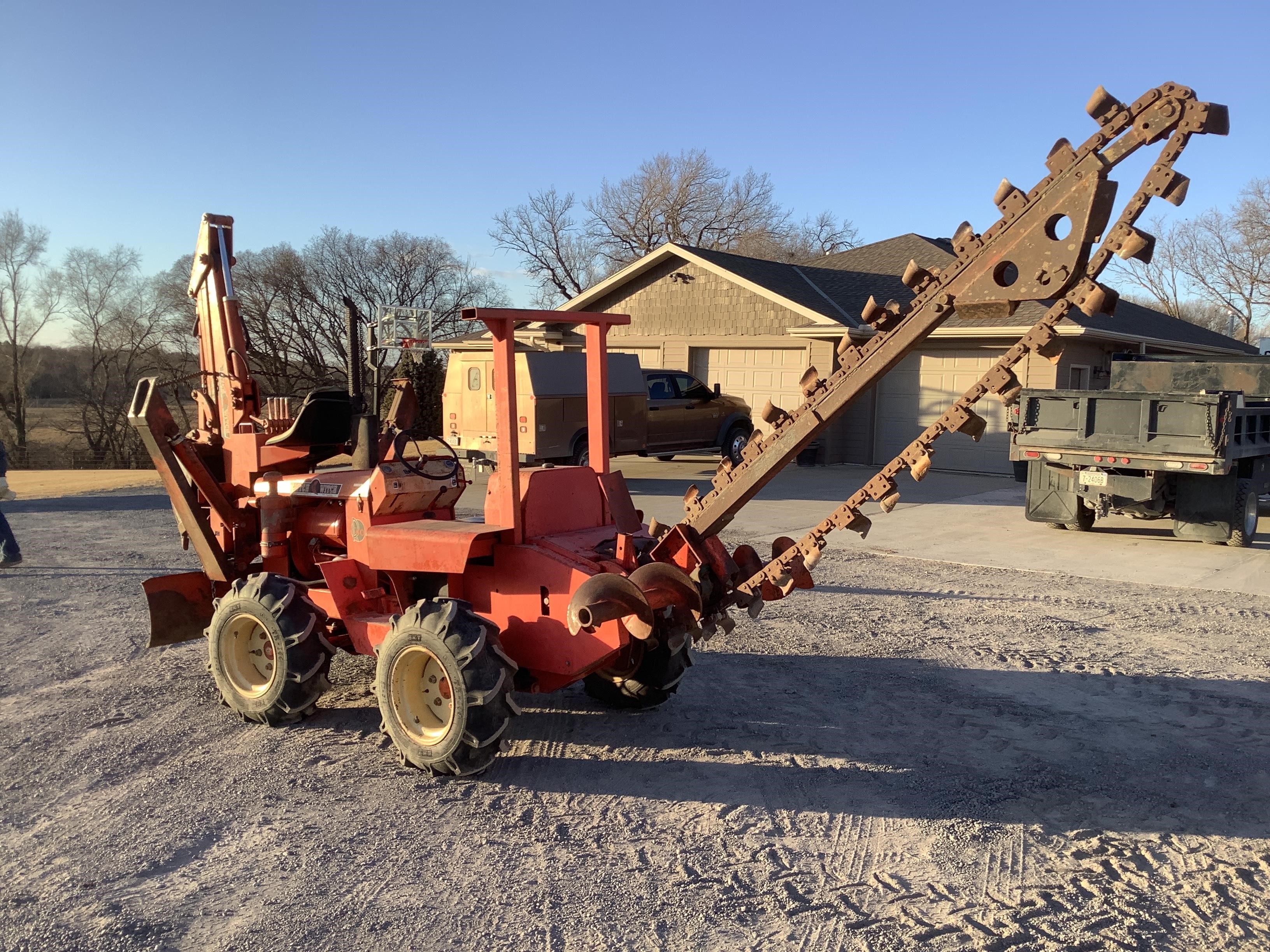 DitchWitch R40 4x4 Trencher W/Backhoe & Backfill Dozer BigIron Auctions