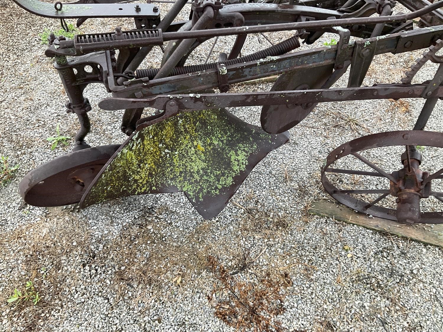 John Deere 1 Bottom Riding Plow Bigiron Auctions 7968