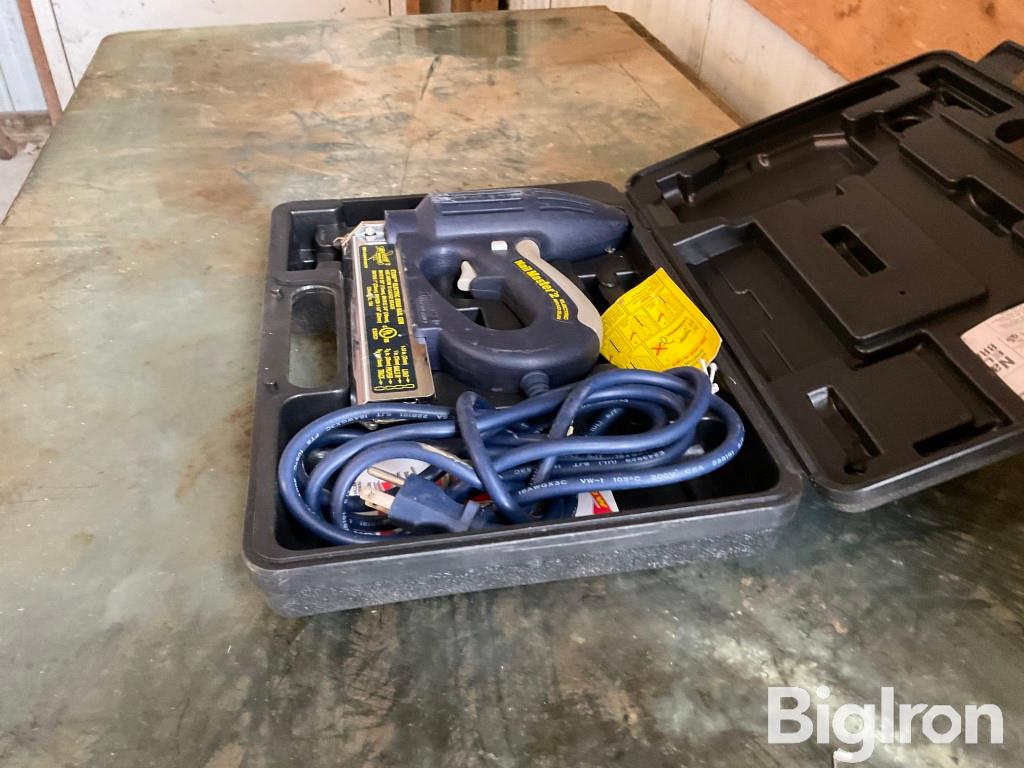 Arrow Nail Master 2 ET200 Brad Nail Gun BigIron Auctions