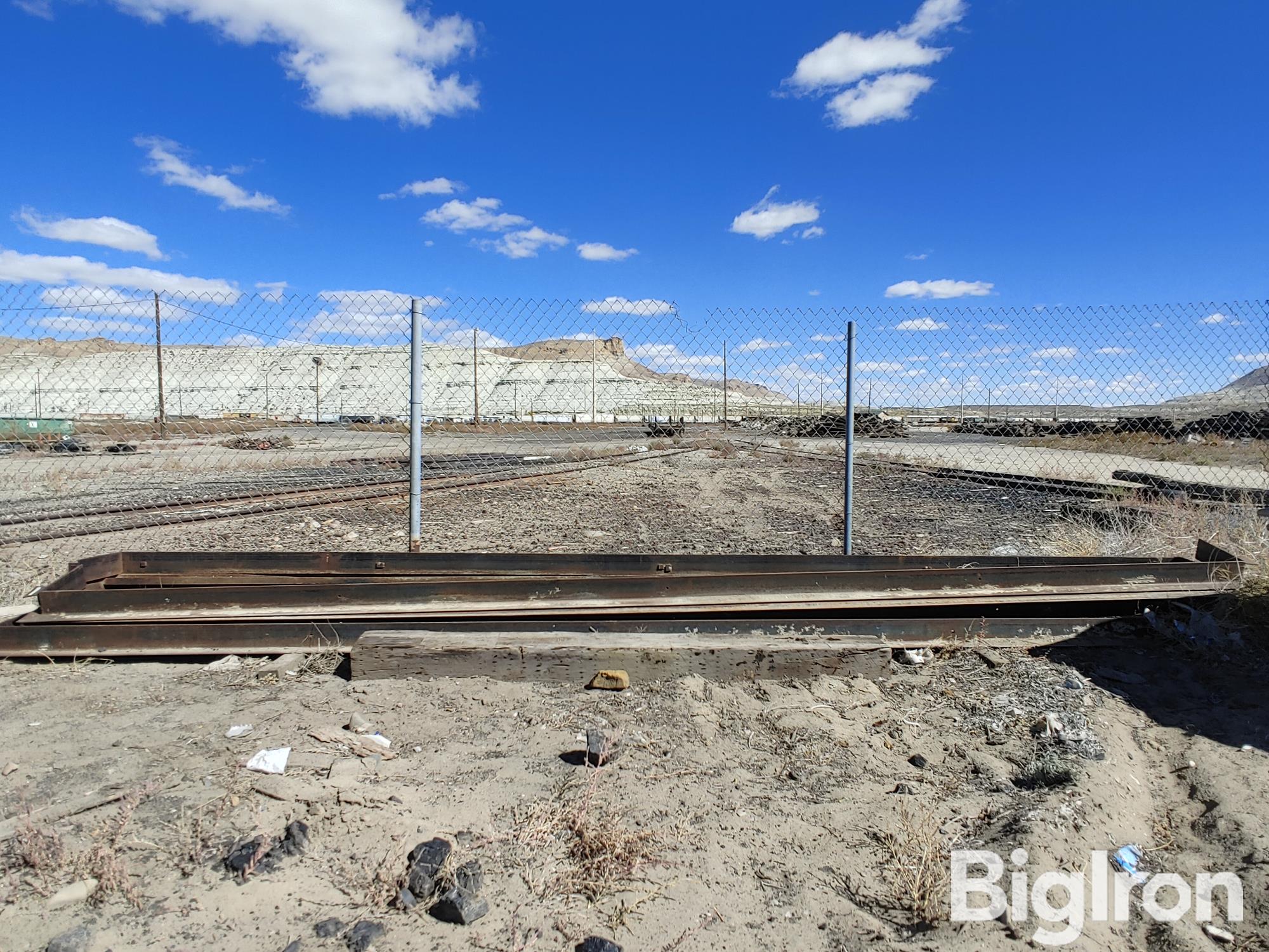 railroad-crossing-concrete-forms-bigiron-auctions