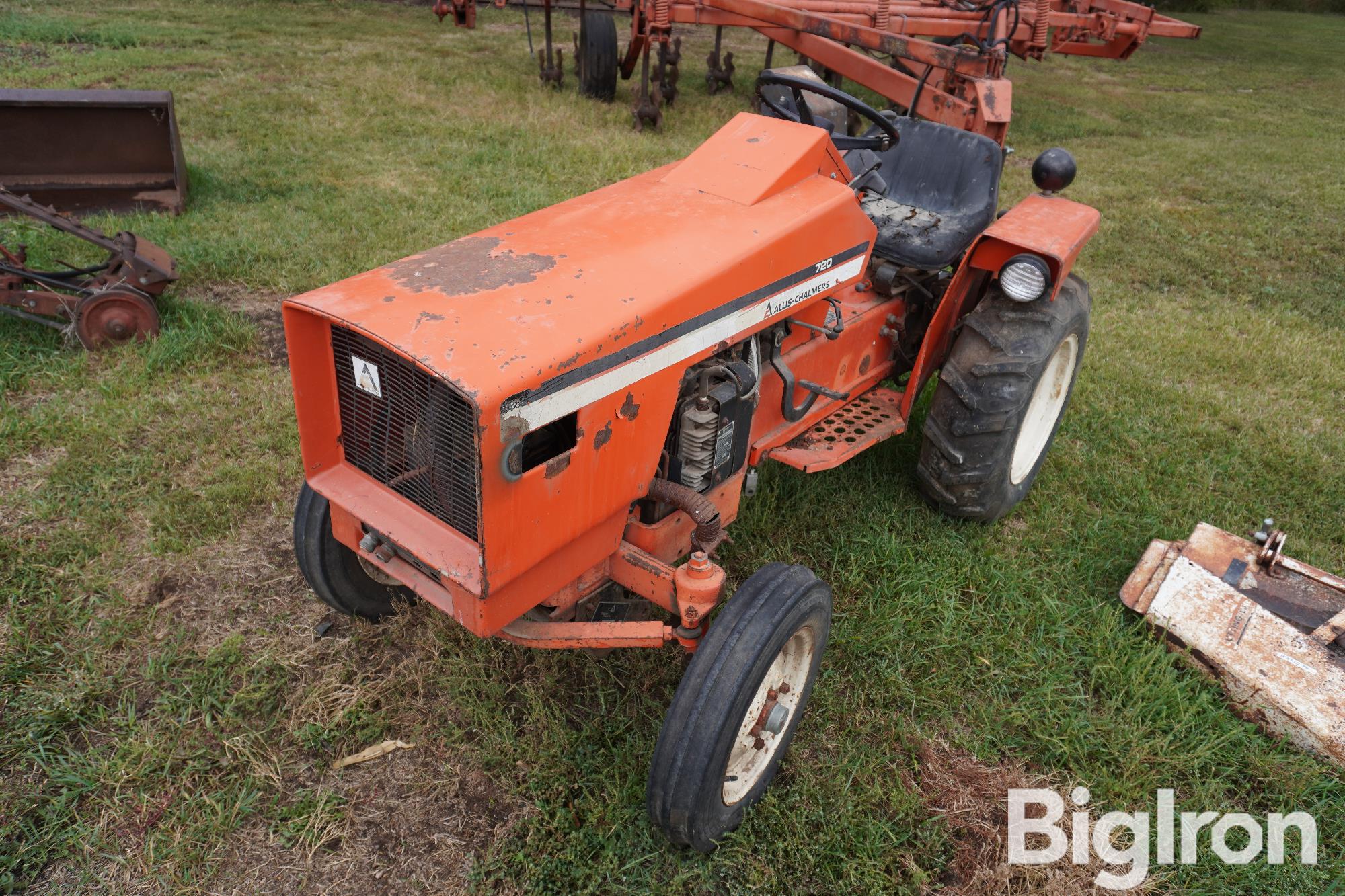 Allis-Chalmers 720 2WD Tractor BigIron Auctions