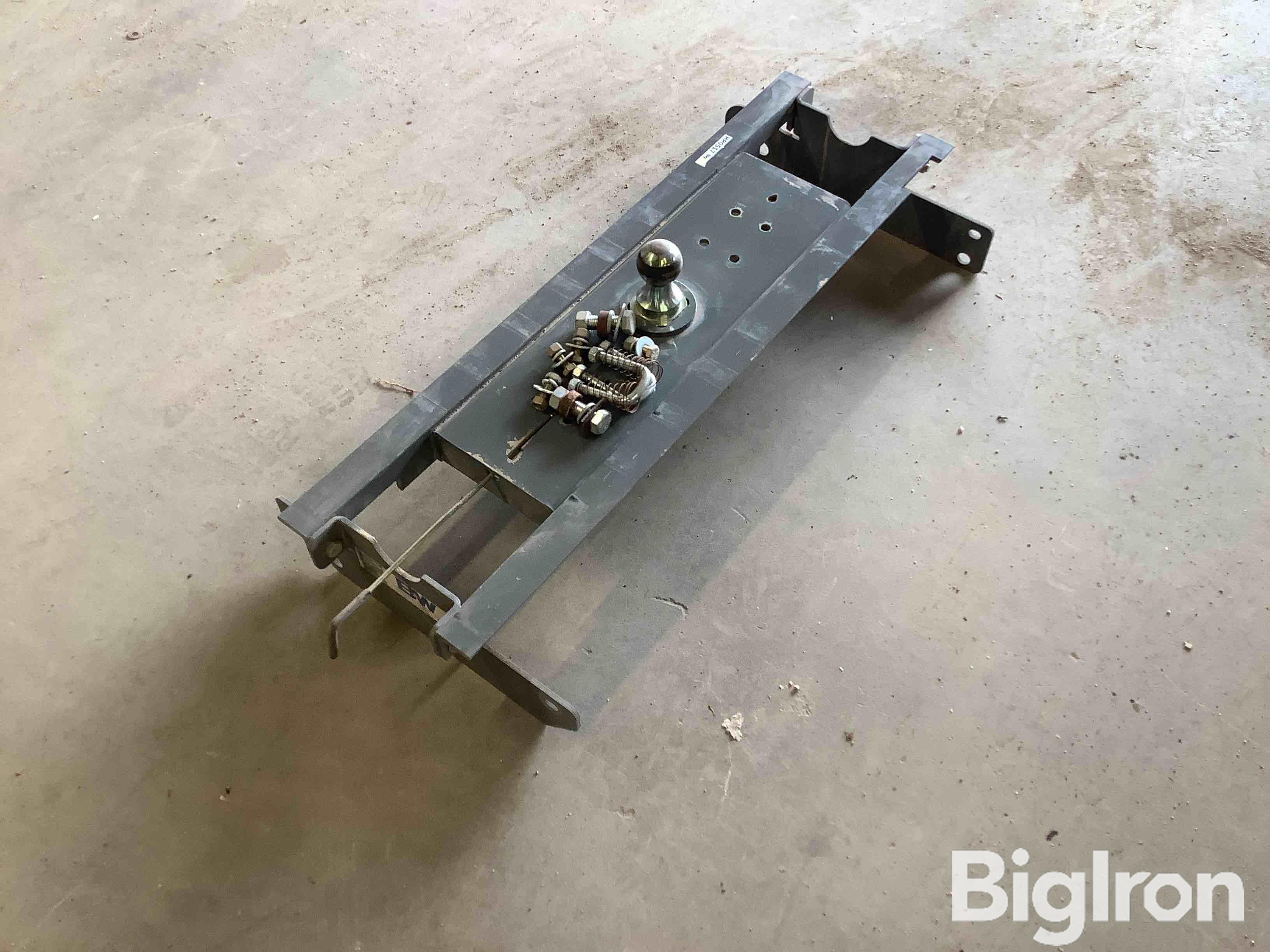 B&W Turnover Ball Gooseneck Hitch BigIron Auctions