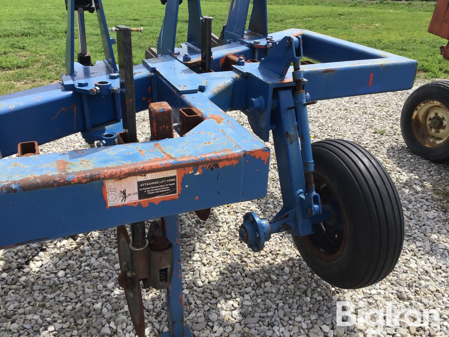 Tye 118-830 Paratill Ripper BigIron Auctions