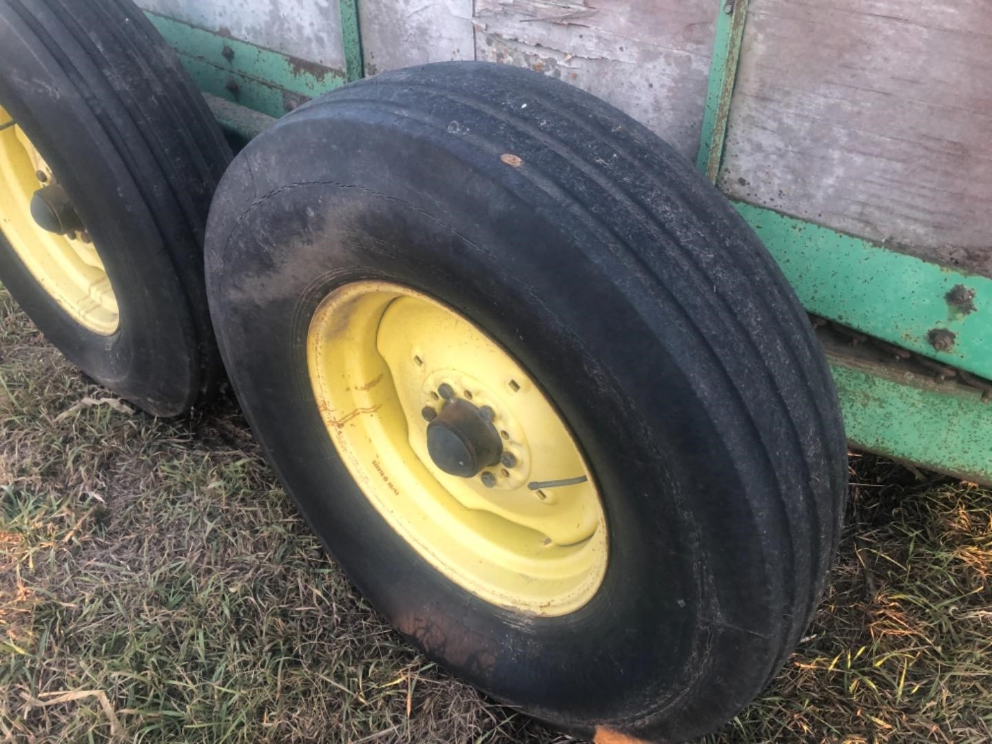 John Deere 570 T/A Manure Spreader BigIron Auctions