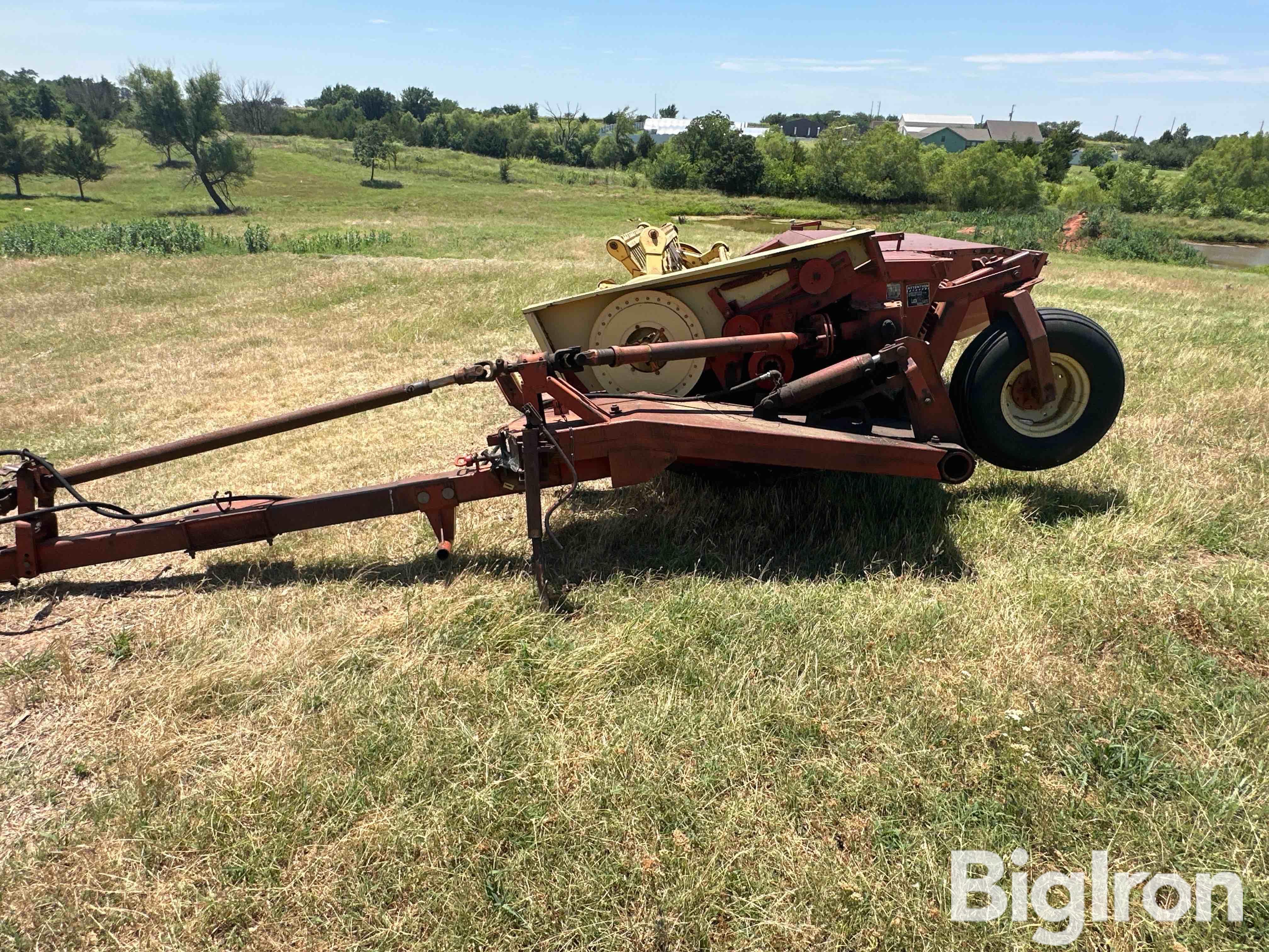 New Holland 495 Pull-Type Swather BigIron Auctions