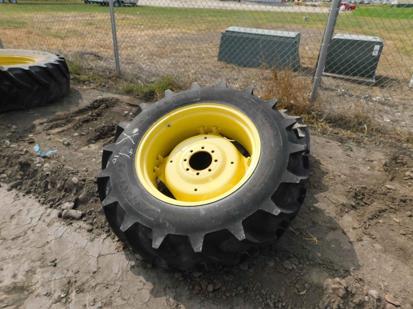 Galaxy 14 9 28 Tires On Jd Rims Bigiron Auctions