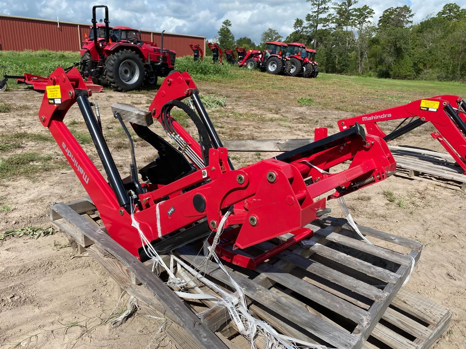 Mahindra 2665CL Loader BigIron Auctions