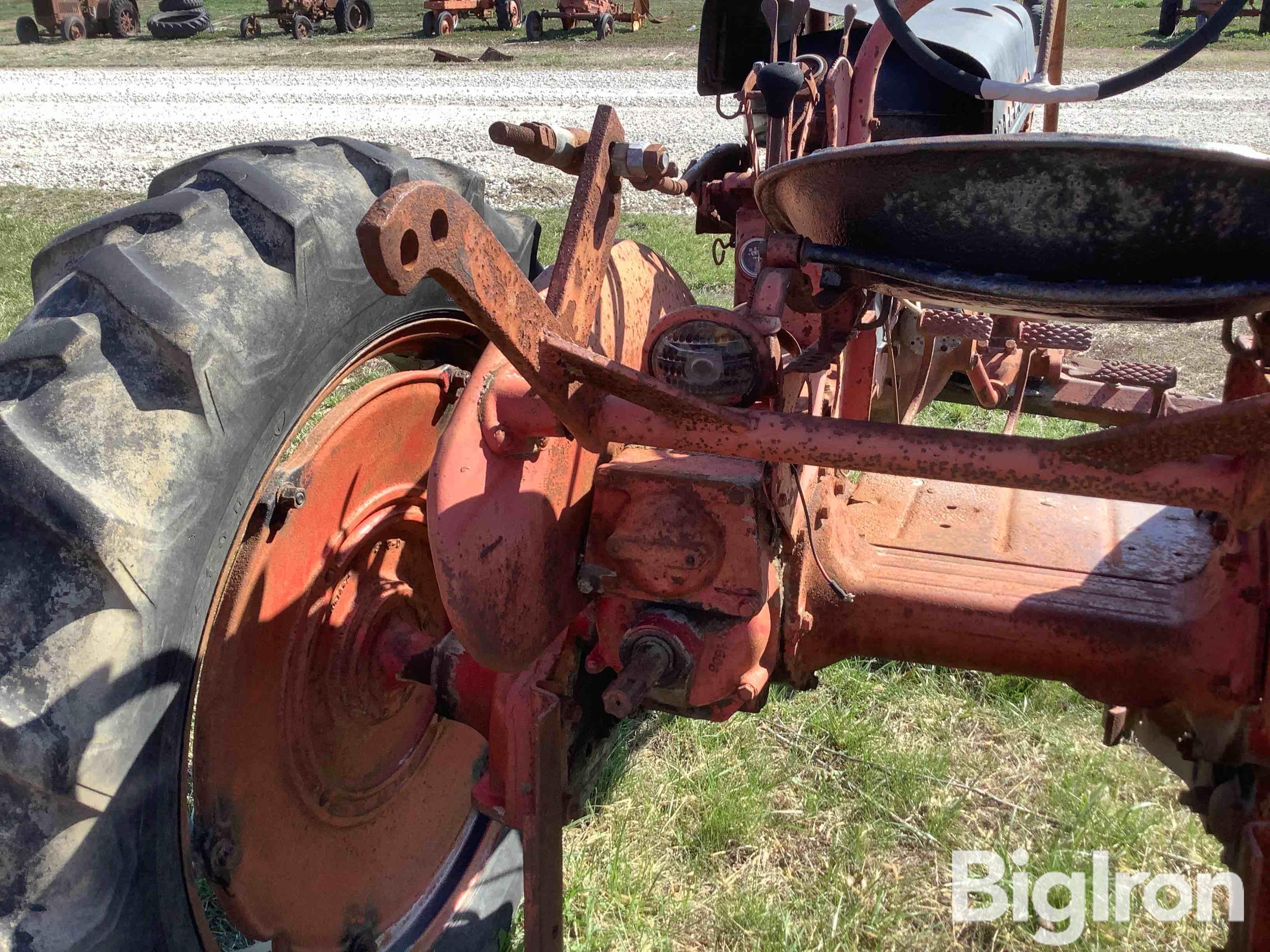 Farmall 100 Hi Clear 2WD Tractor BigIron Auctions