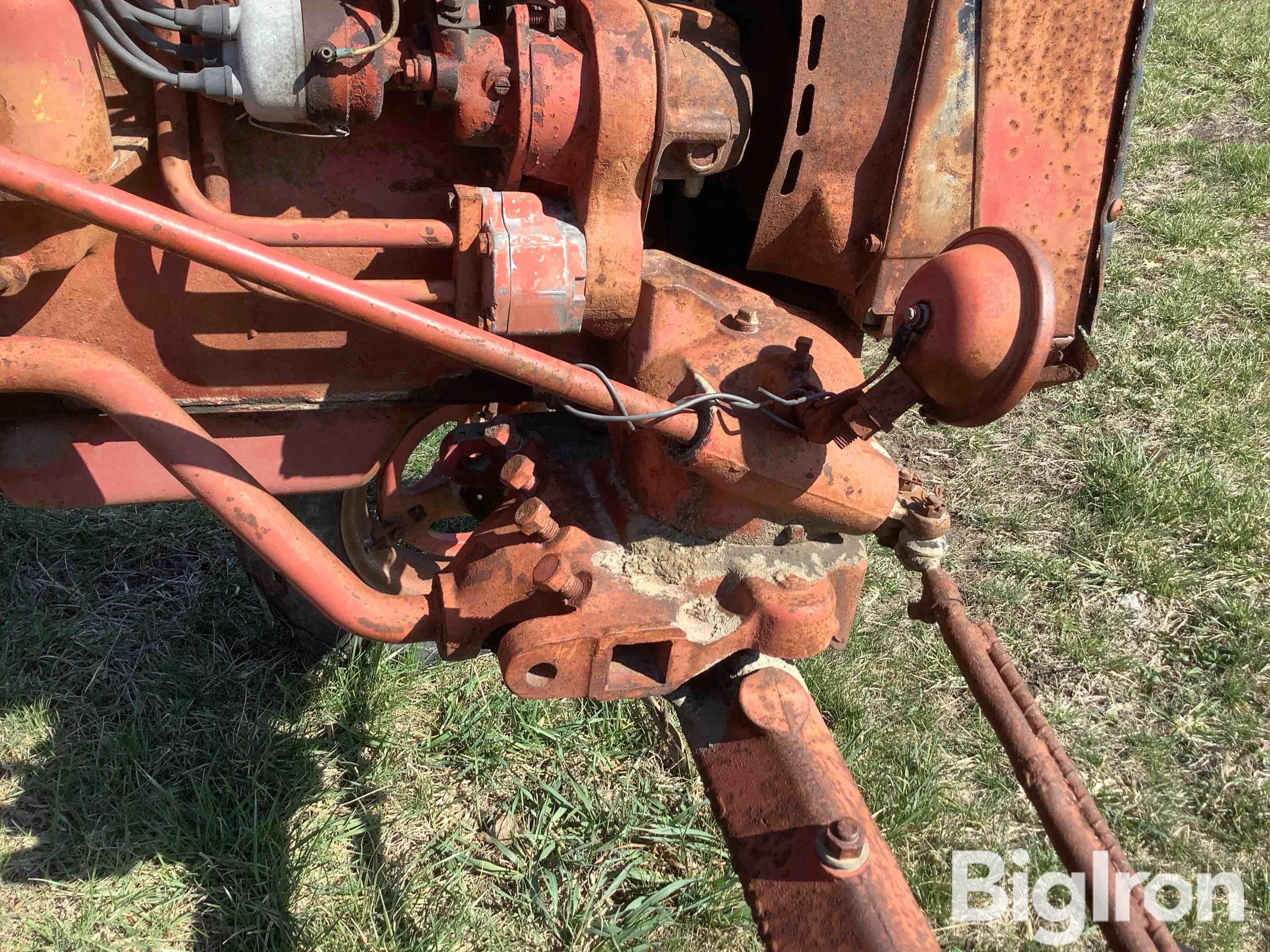 Farmall 100 Hi Clear 2WD Tractor BigIron Auctions